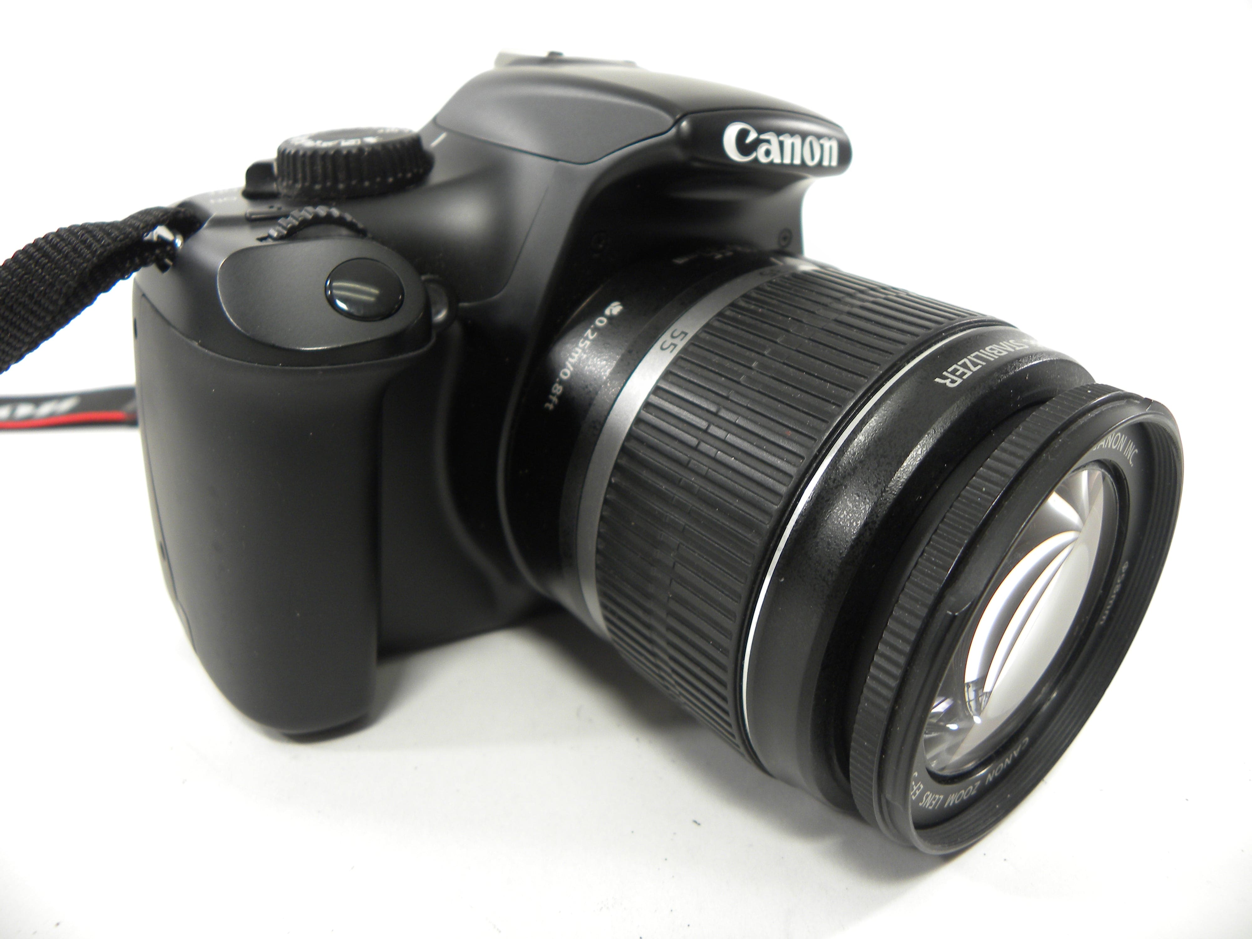 Canon EOS Rebel T3 18mp Digital SLR w/EF-S 18-55 IS Shutter Ct. 552