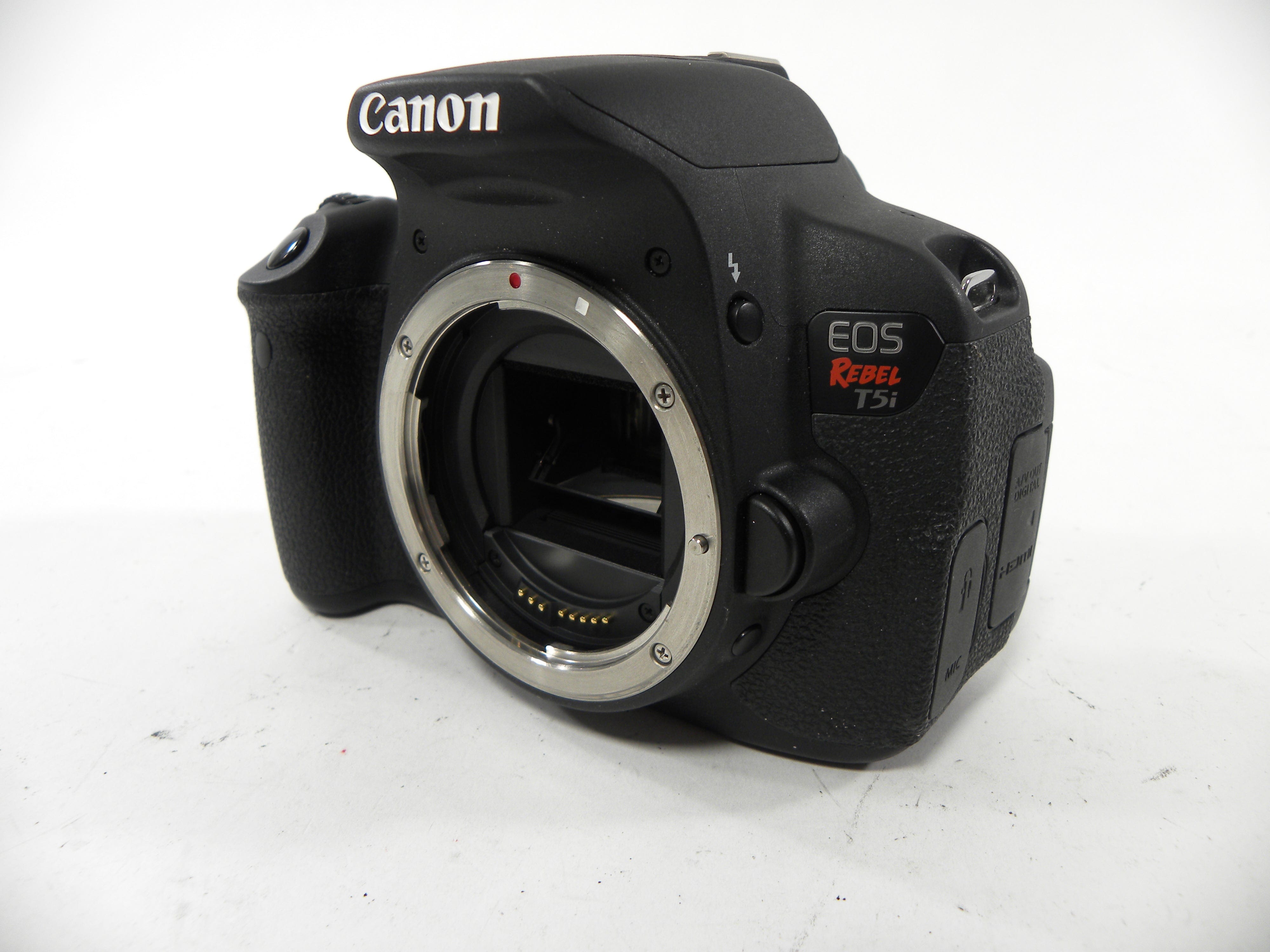 Canon EOS Rebel T5i 18.0mp Digital SLR body only Shutter Ct. 11,137
