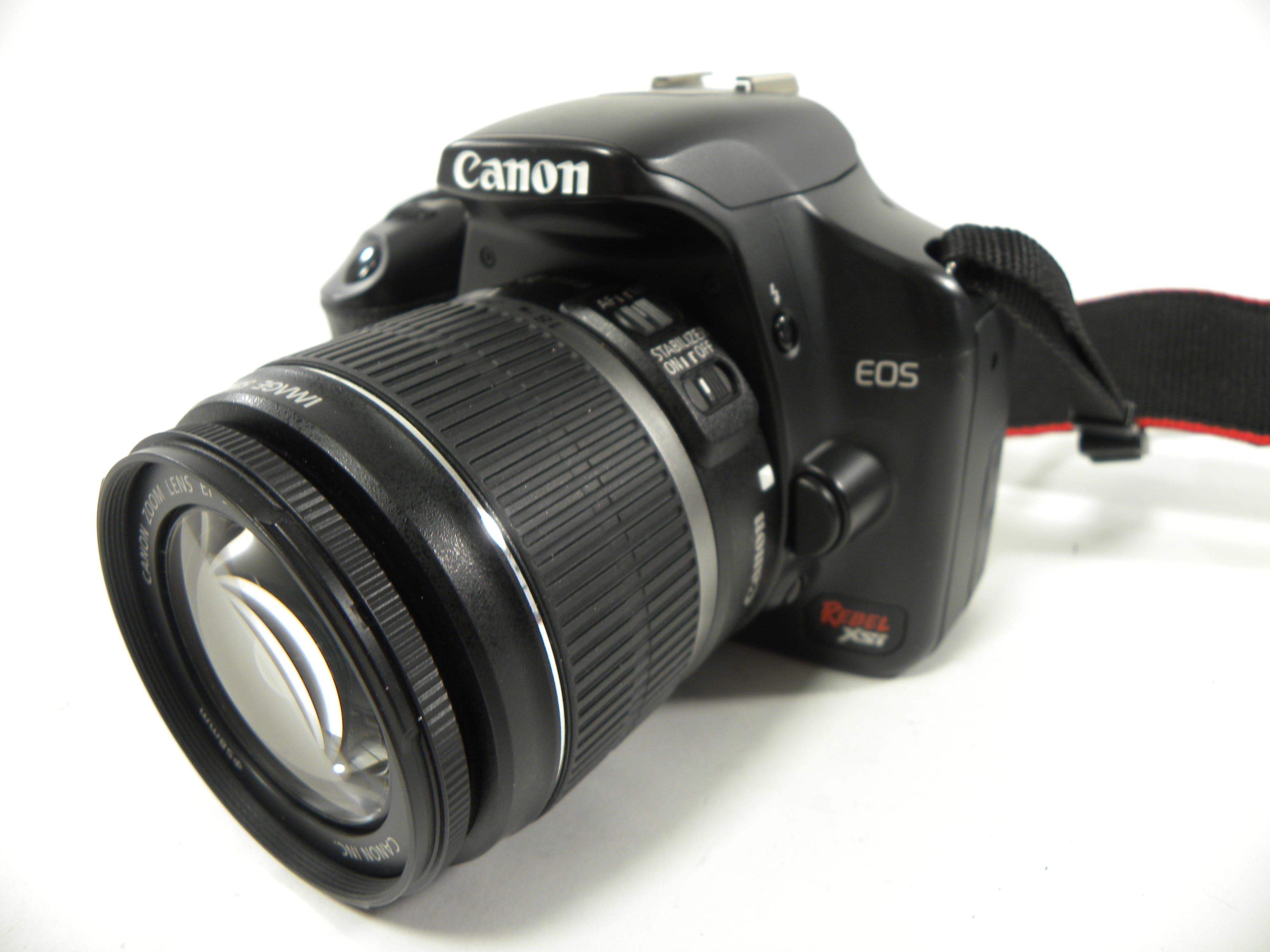 Canon EOS Rebel XSi 12.2mp Digital SLR w/EF-S 18-55 f3.5-5.6 IS