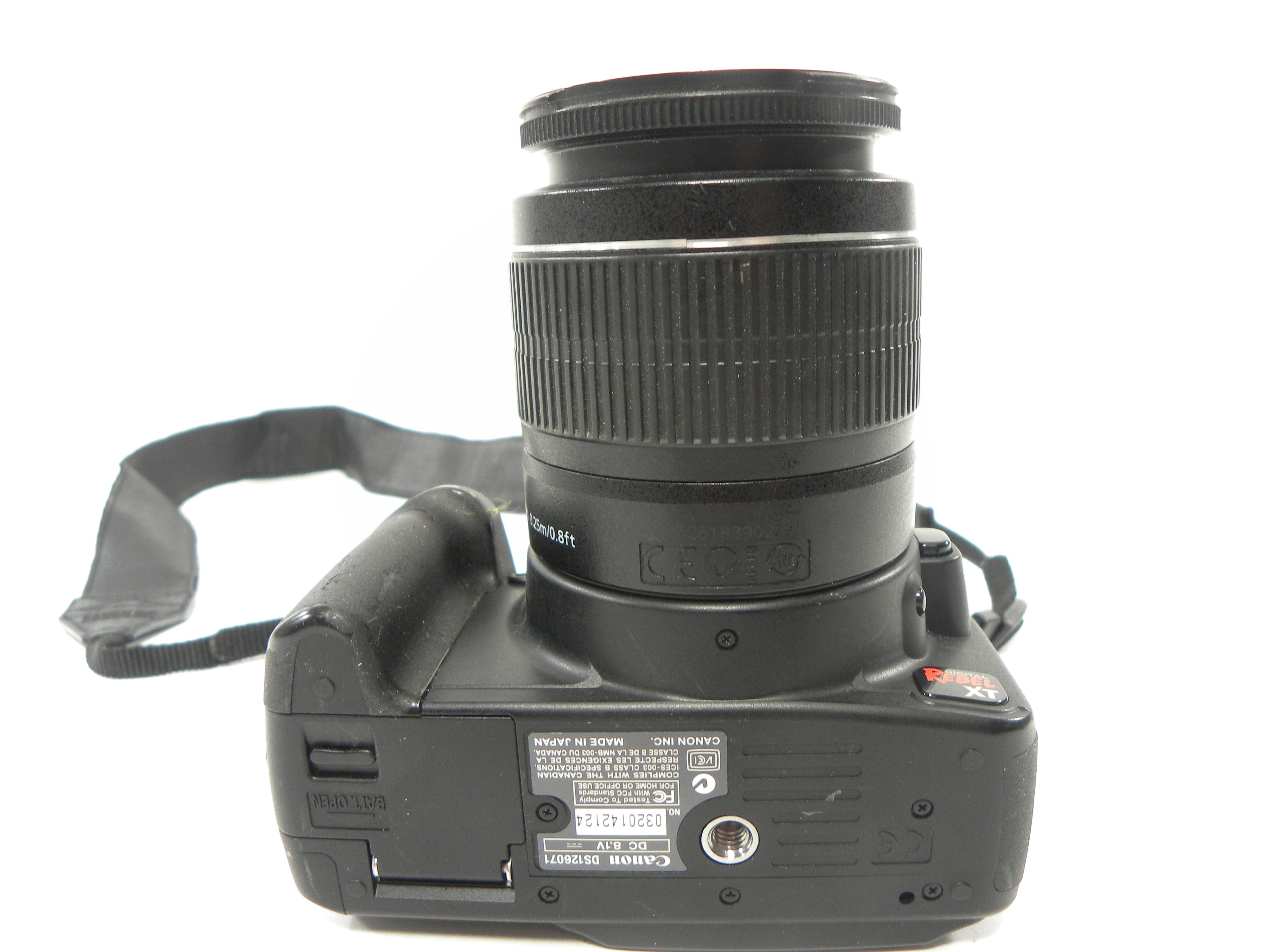Canon EOS Rebel XT 8.0mp Digital SLR w/EF-S 18-55 IS II