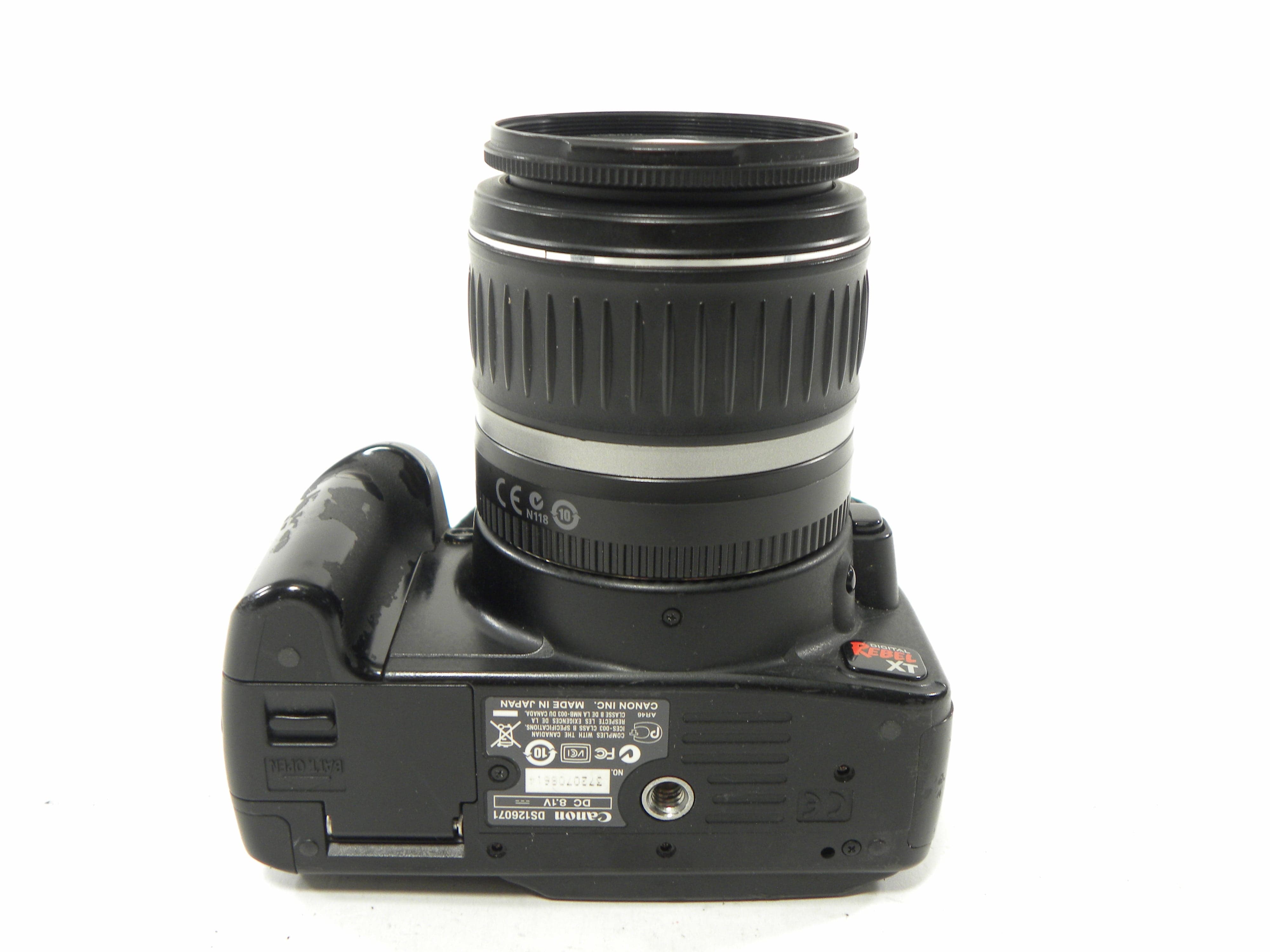 Canon EOS Rebel XT 8mp Digital SLR w/EF-S 18-55mm f3.5-5.6 II