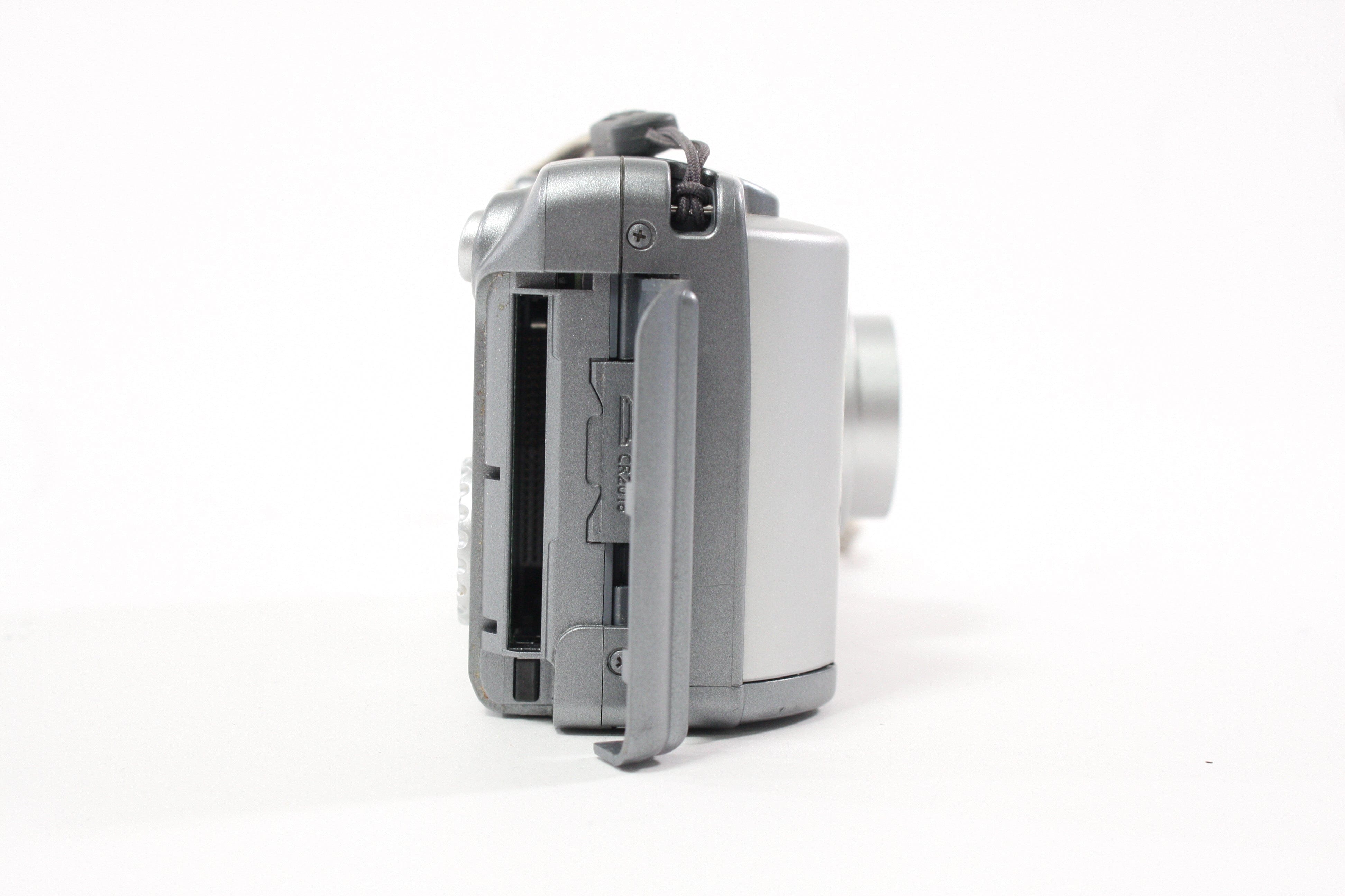 Canon PowerShot A40 Digital Point-and-Shoot Camera 3x Zoom 2.0mp