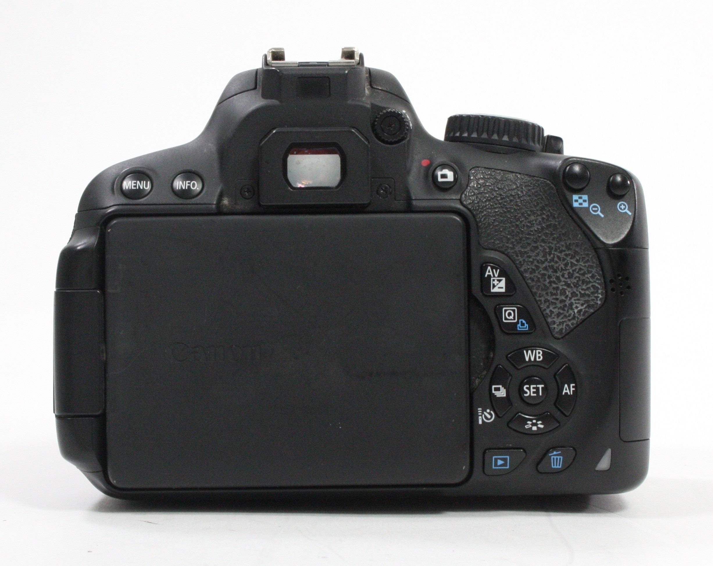 Canon T4i Digital SLR Camera with 18-55mm f/3.5-5.6 IS II Lens with Shutter Count 7,901