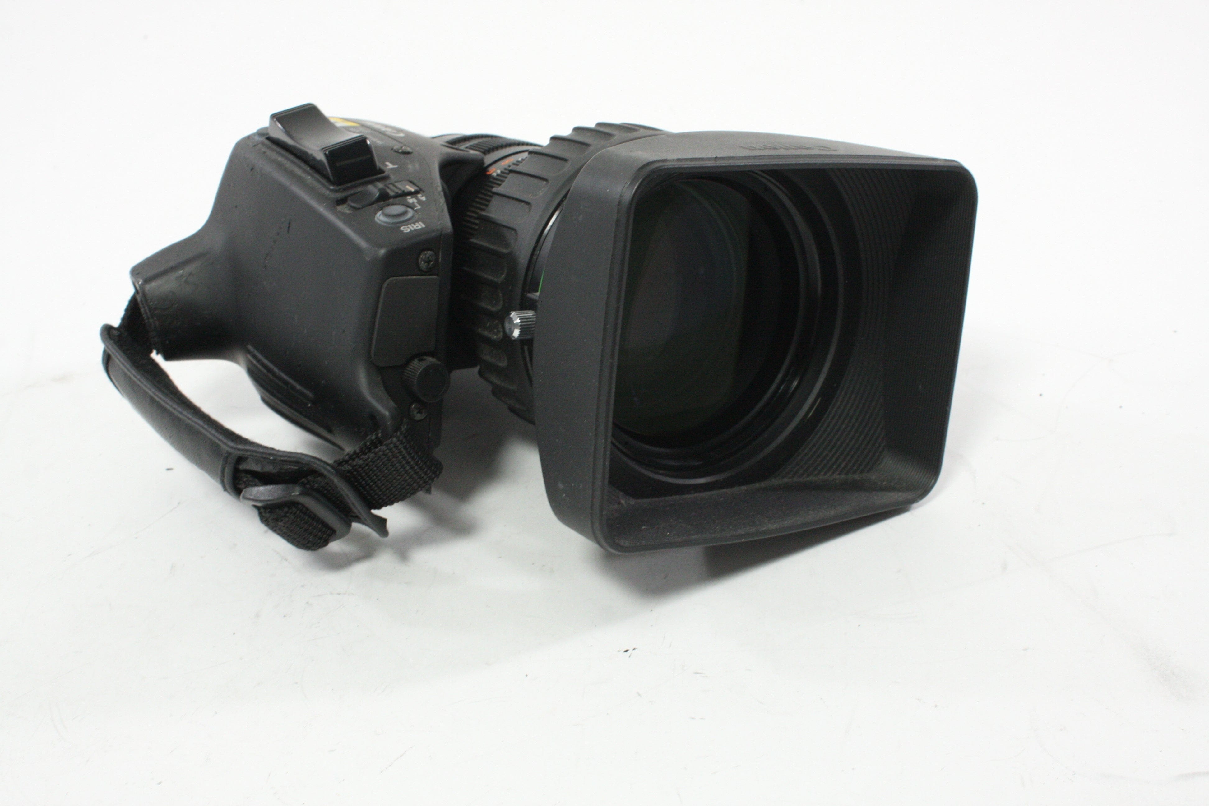 Canon YH19x6.7 KRS SY14 IF 19x HDV Camcorder