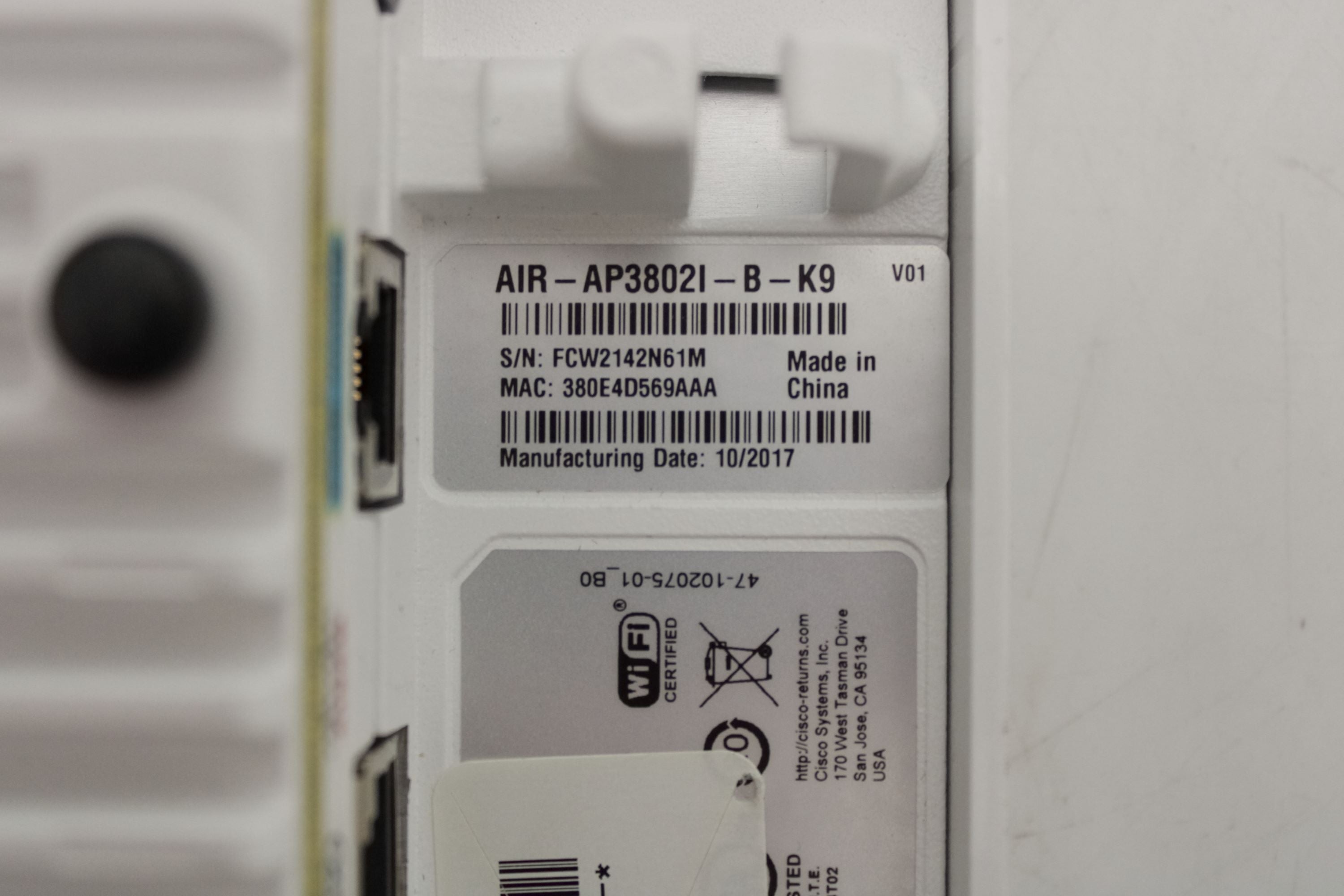Bundle of 6 - Cisco AIR-AP3802I-B-K9 Access Points w/Mounting
