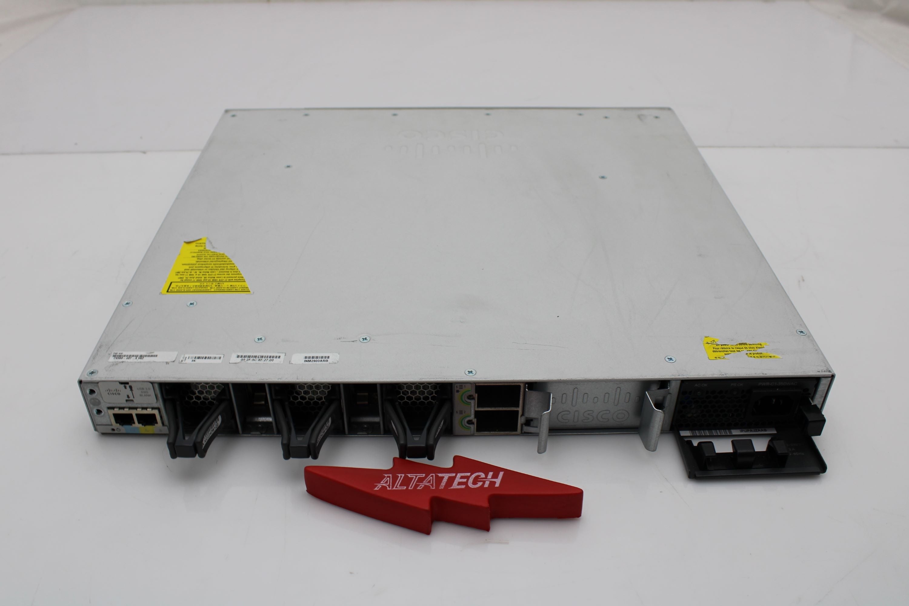 Cisco C9300-48T-A C9300-48T-A Cisco Catalyst 9300 48-port data only, N