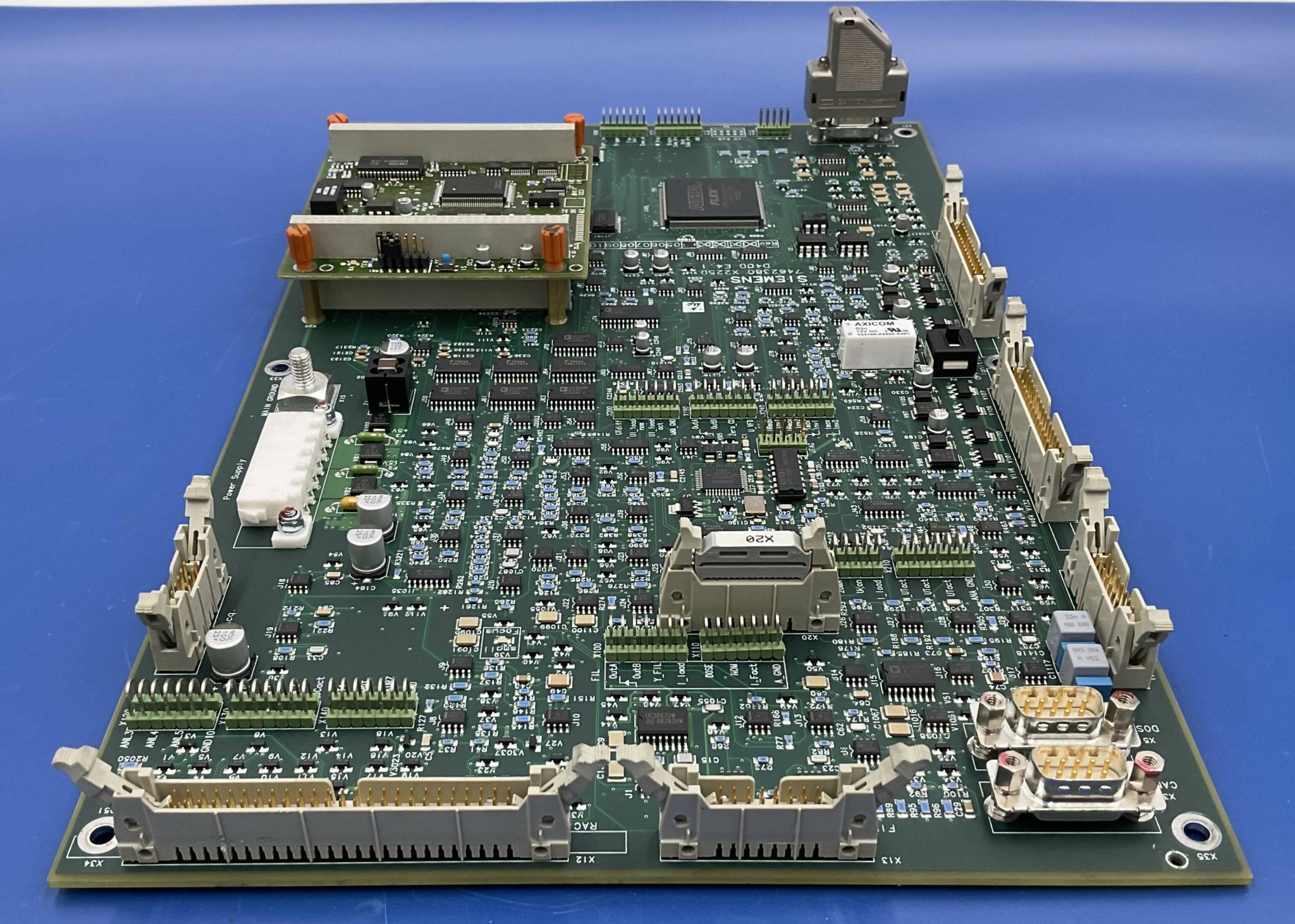 Siemens 7462380 - D400 E4 Board PCB CT Scanner Side View | Alo Tech Solutions