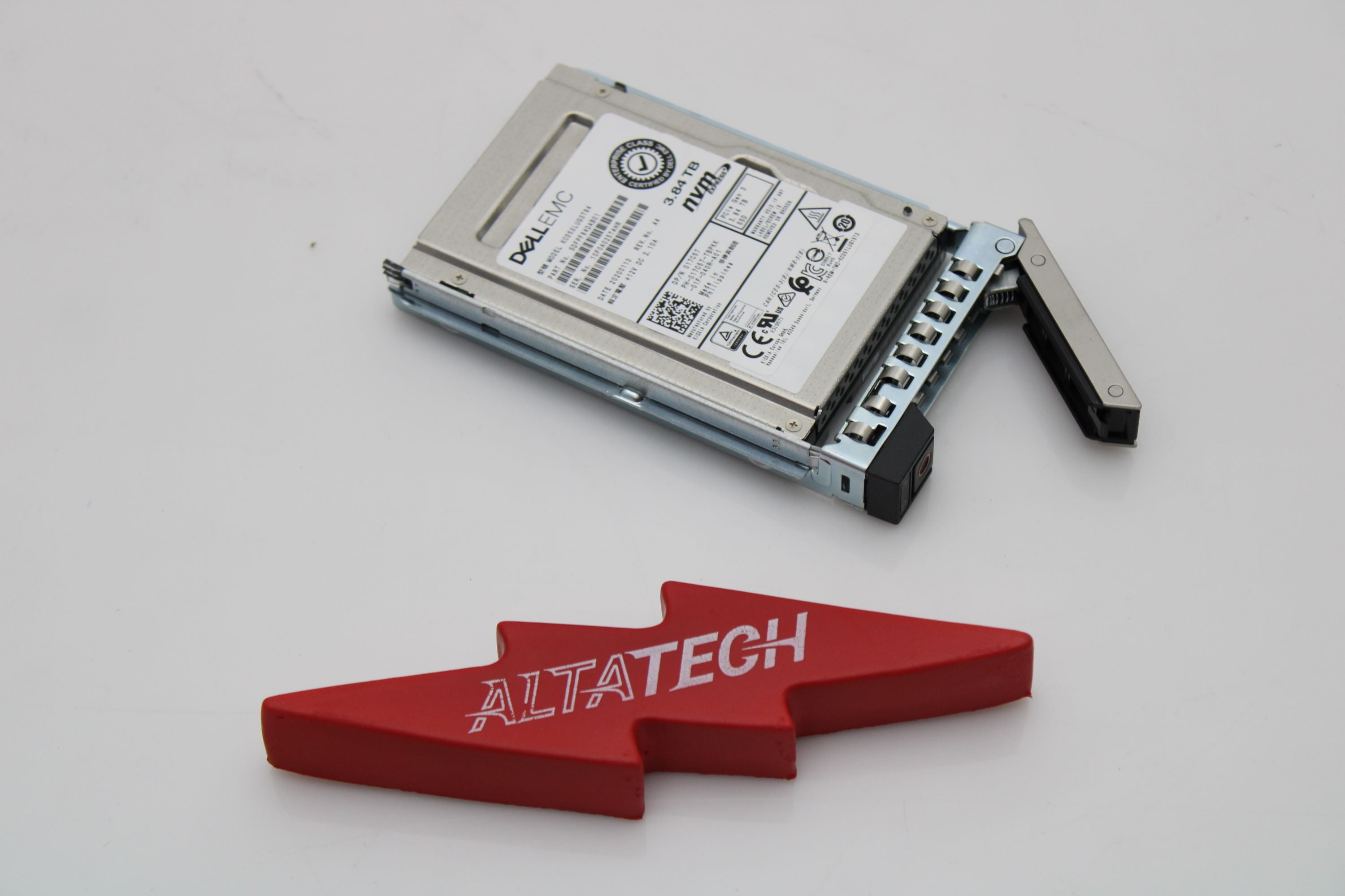 Dell 09KG75 3.84TB SSD NVME 2.5 RI U.2