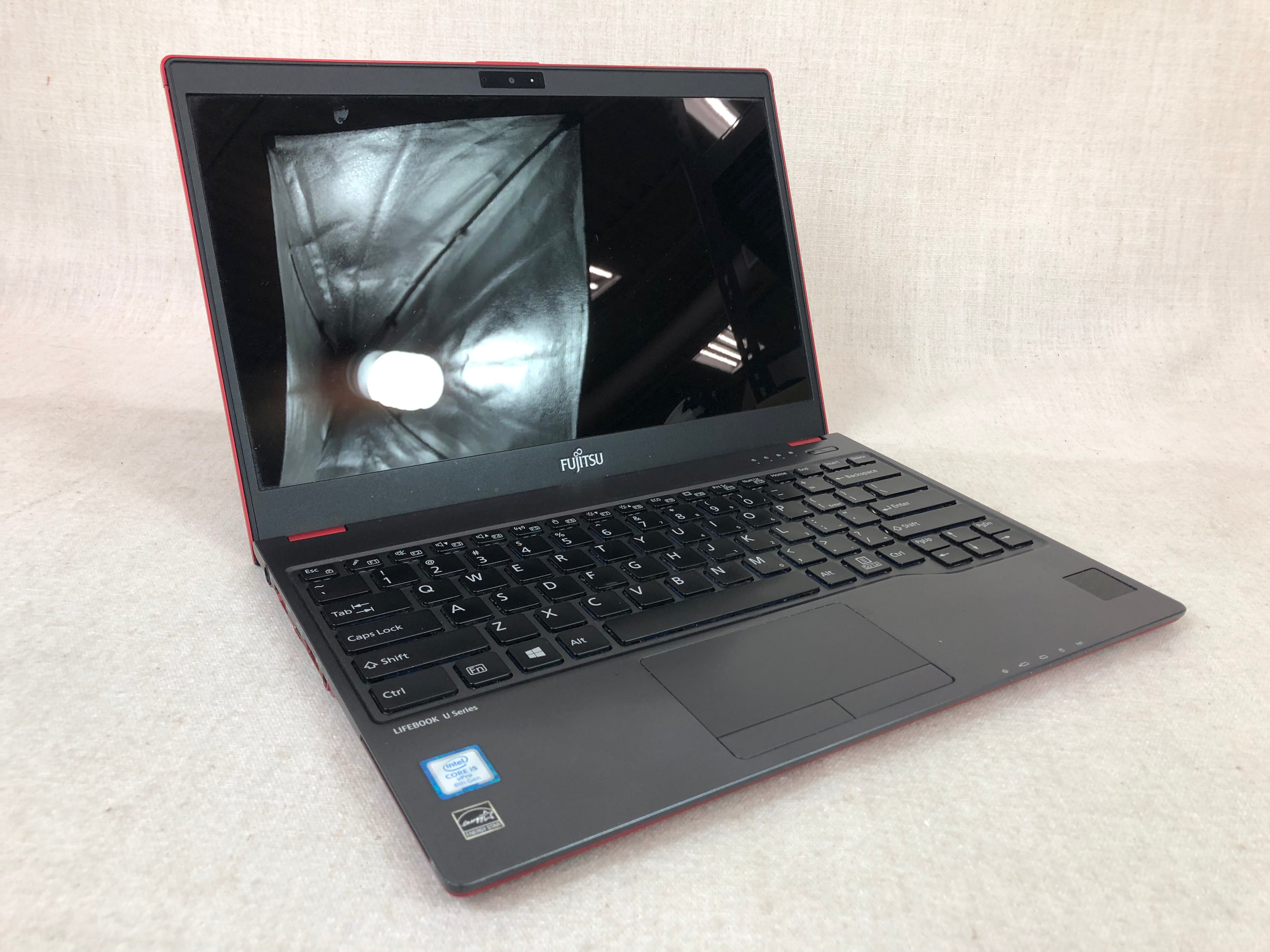 Fujitsu Lifebook U938 13.3” i5-8350U, 8GB/256GB, Touch Screen, Power adapter
