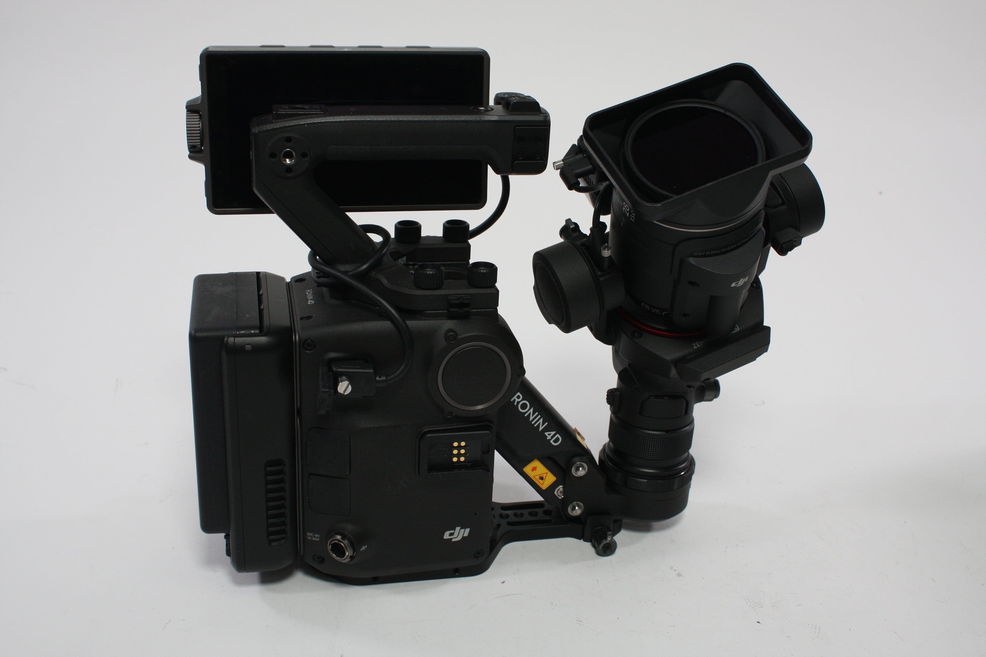 DJI Ronin 4D-8K Cinema Gimbal Camera with 1TB SSP with V Mount Battery with Pro Res RAW and DJI 17-28mm T/3.0 DL PZ Asph Lens DL Mount