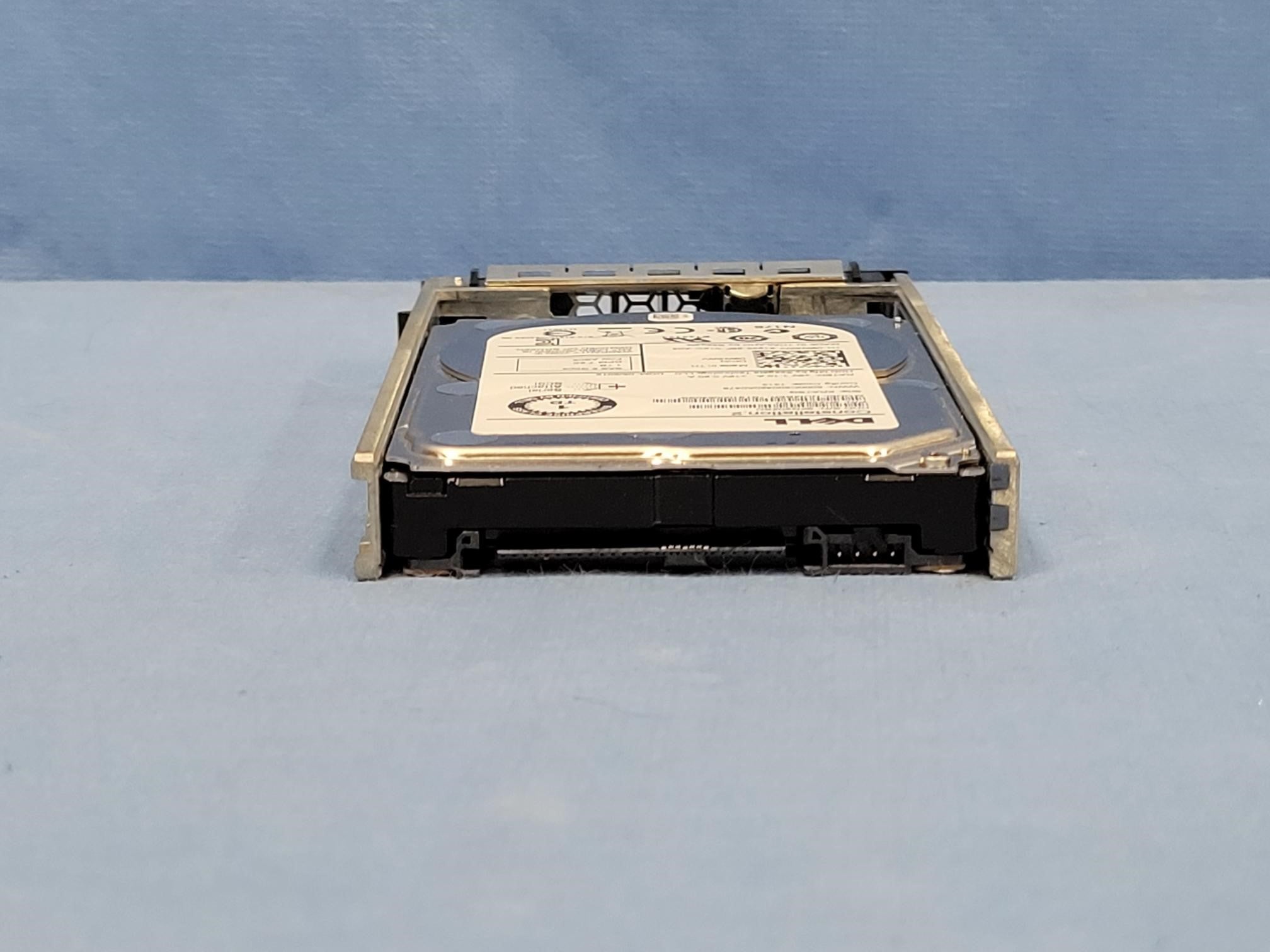 Dell 9W5WV 1TB 7.2k 6Gb/s 2.5” SAS Hard Drive with R-Series Tray ST91000640SS
