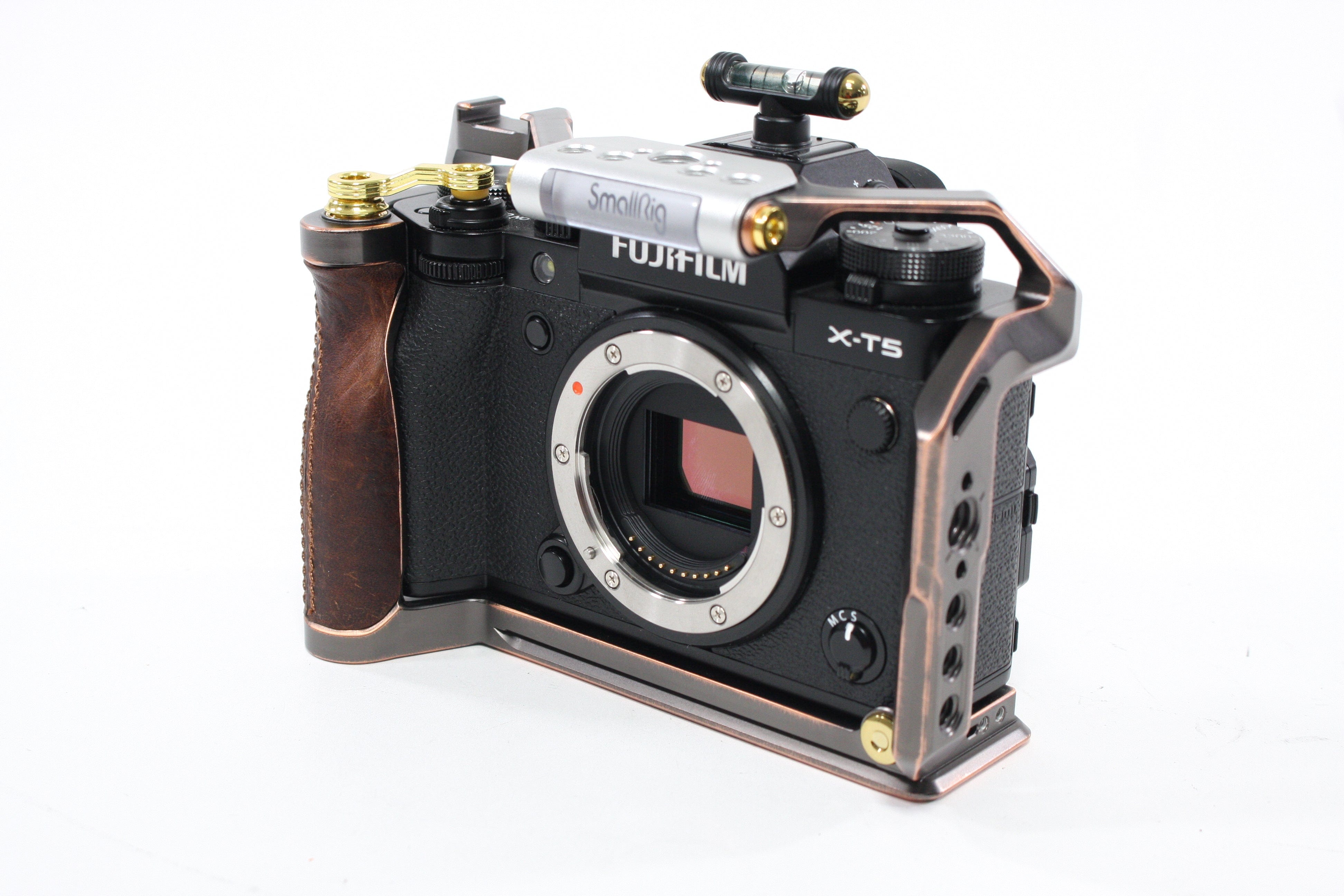 Fuji X-T5 Digital Mirrorless Camera Body with Cage  Shutter Count 941