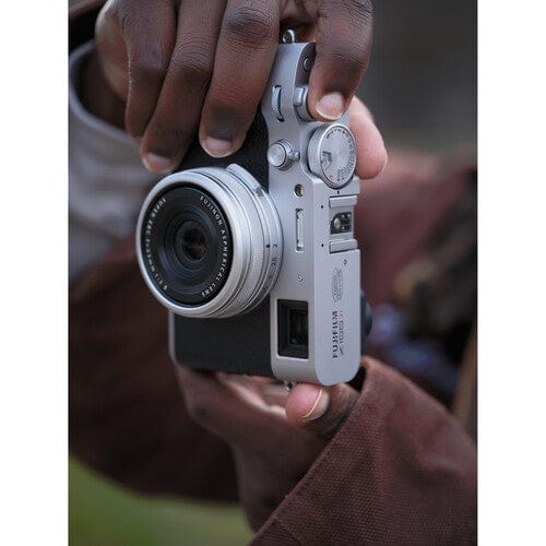 PRE-ORDER Fujifilm X100 VI Silver 40.2MP APS-C 23mm f/2