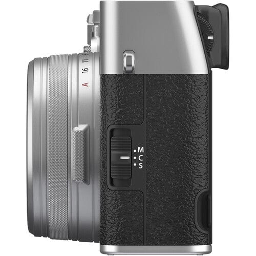 PRE-ORDER Fujifilm X100 VI Silver 40.2MP APS-C 23mm f/2