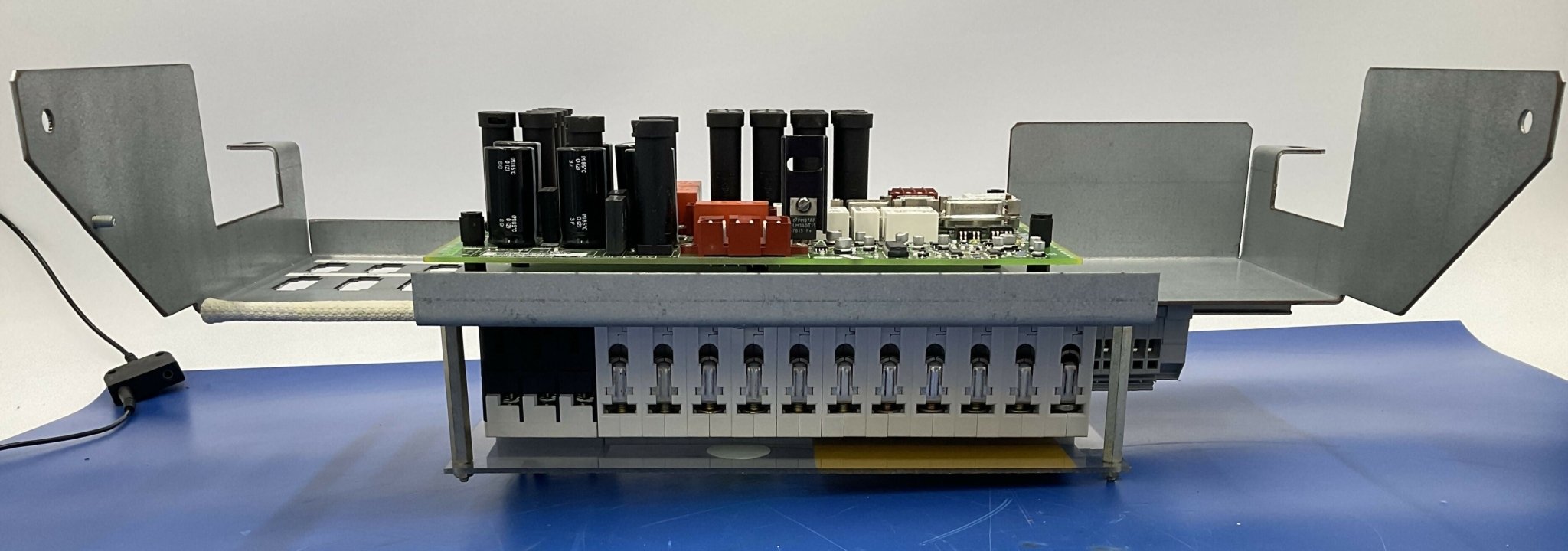 MAIN DISTRIBUTOR D90 (4775974/4775990 SIEMENS