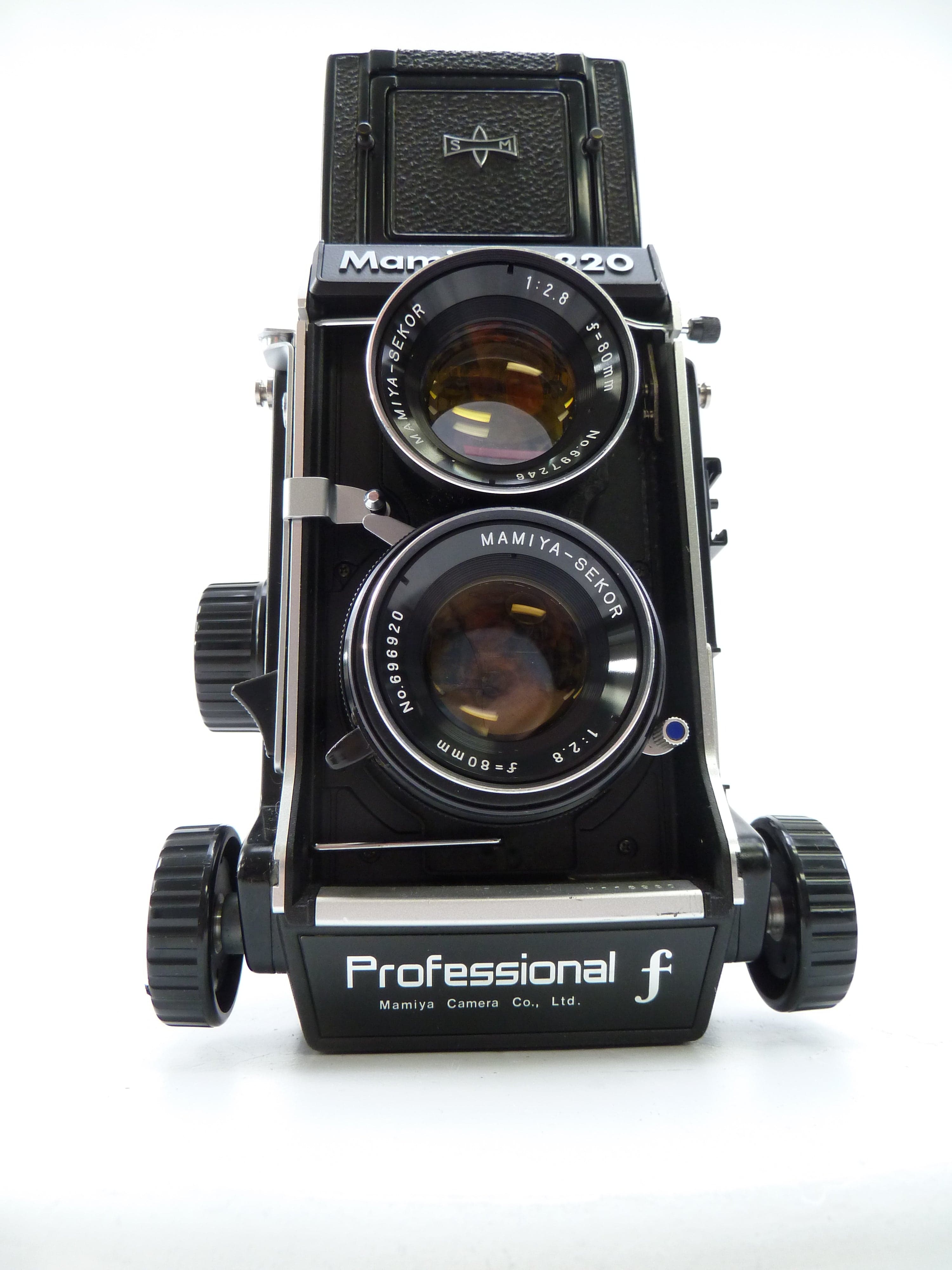 Mamiya C220F Camera Outfit with 80MM f2.8 Blue Dot Lens and Waist Level Finder