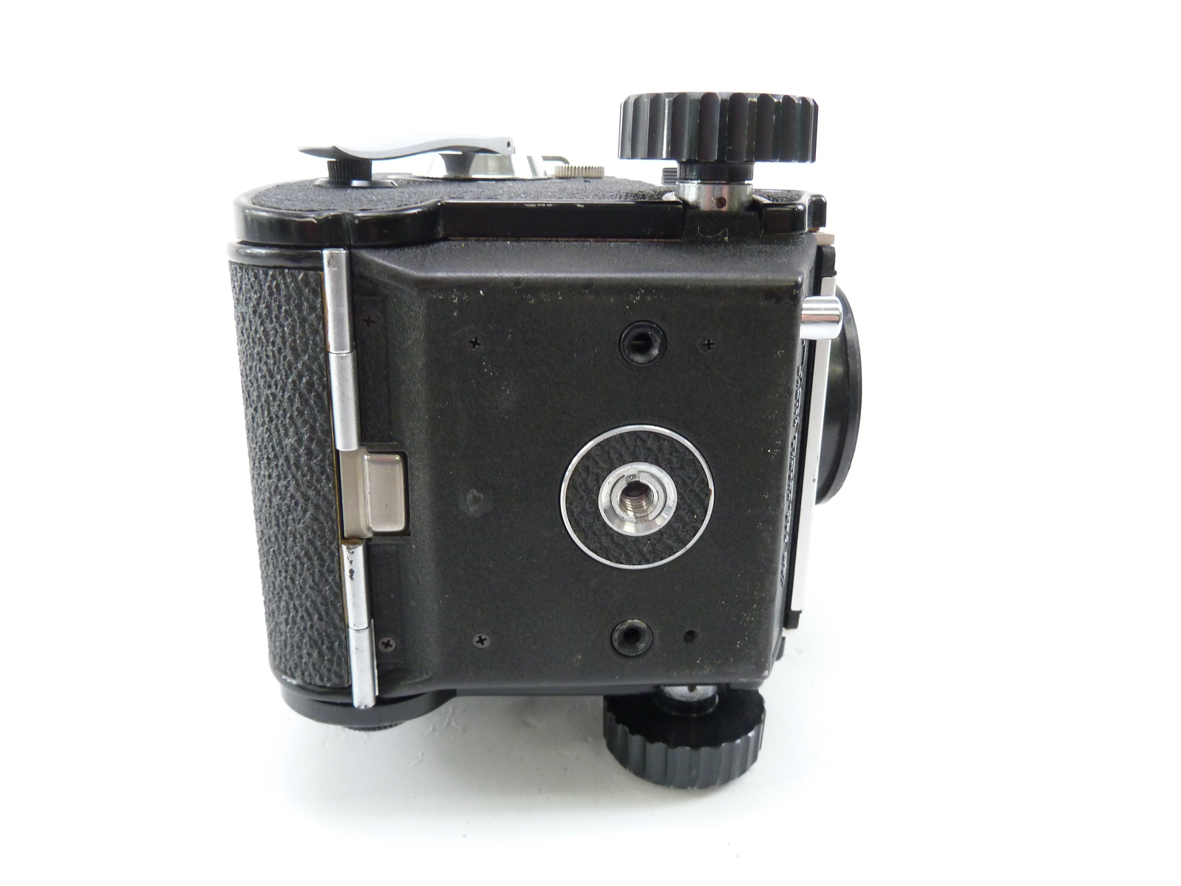 Mamiya C330 Outfit with 80MM F2.8 Blue Dot Lens and Waist Level Finder