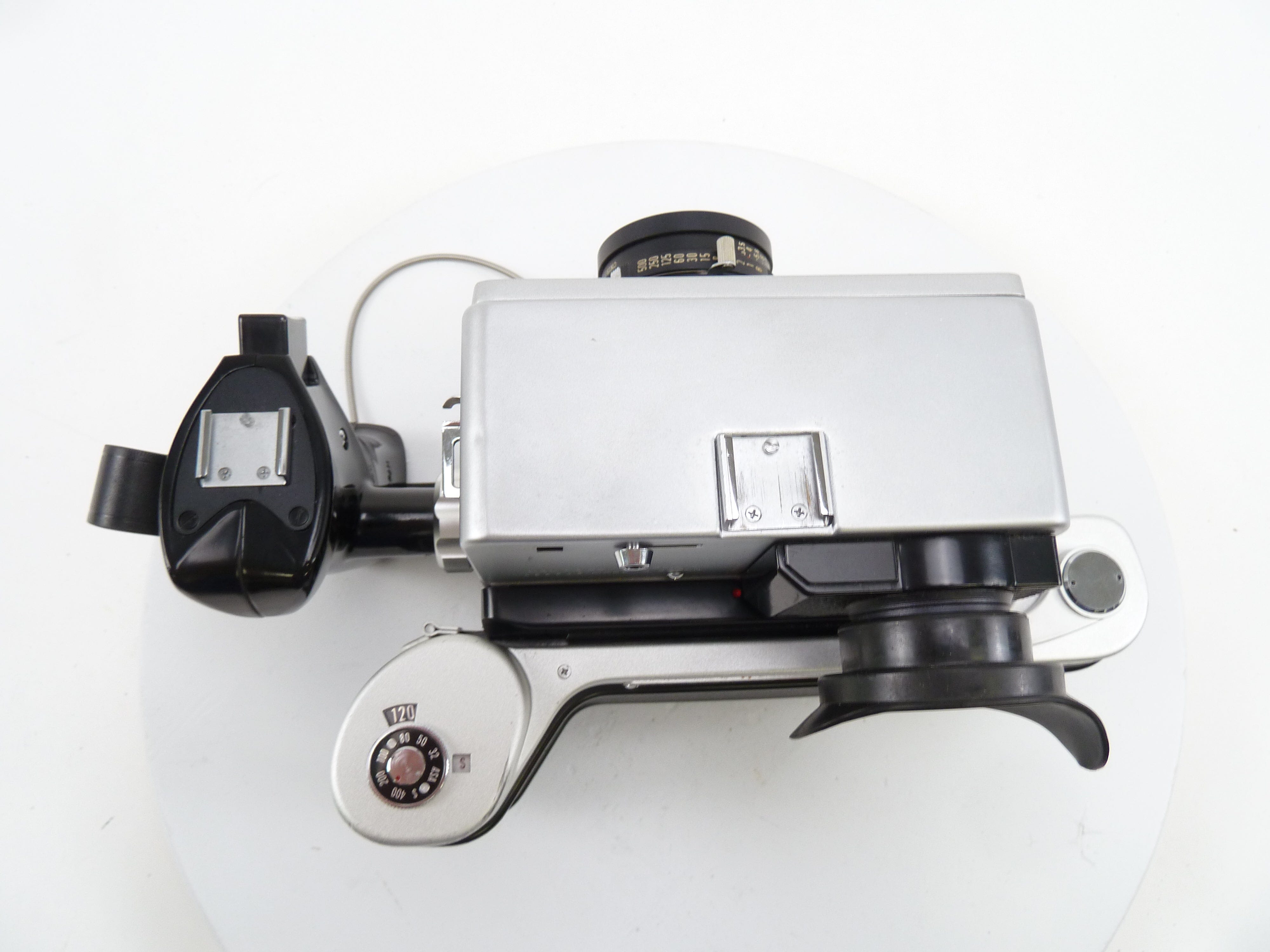 Mamiya Universal Camera Outfit with 100MM f3.5 Lens and 6X7 120/220 Film Back