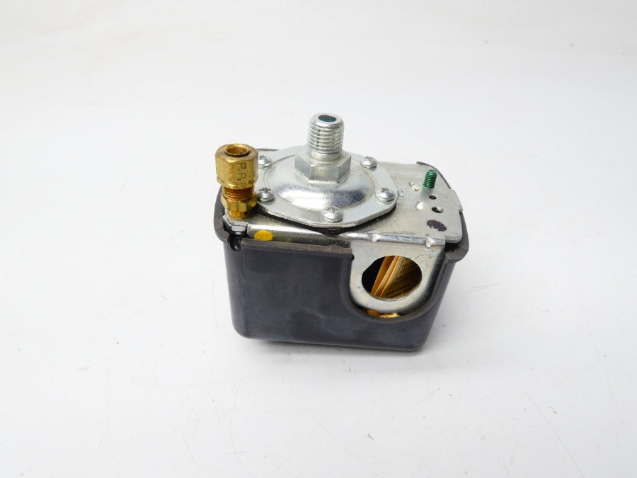 SQUARE D 9013FHG49XZ22 SER. C 460/575V 175PSI NSMP