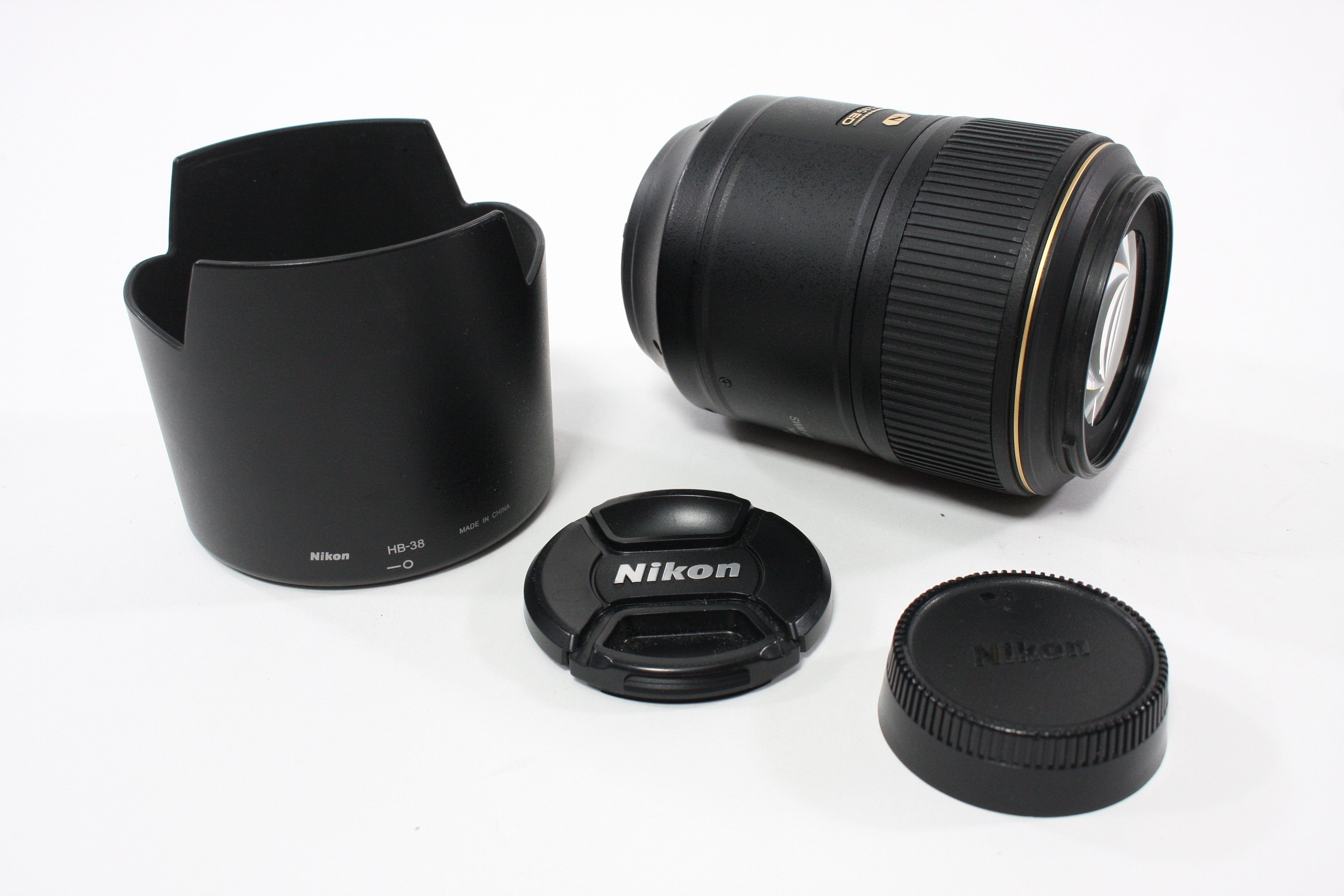 Nikon 105mm f/2.8G ED VR Micro Nikkor Lens for Nikon F Mount
