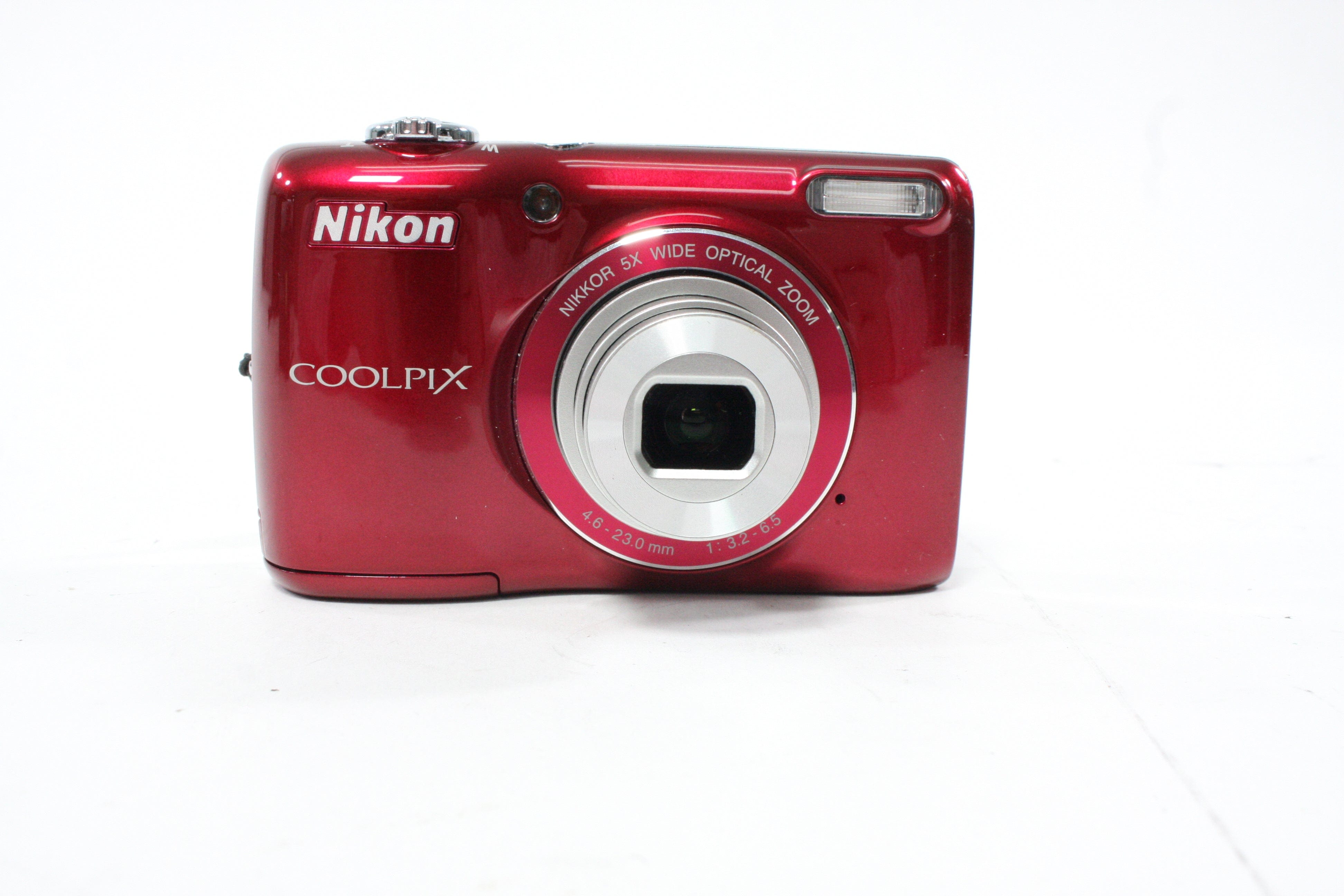 Nikon Coolpix L26 Digital Point-and-Shoot Camera 5x Zoom 16.1mp (Red)
