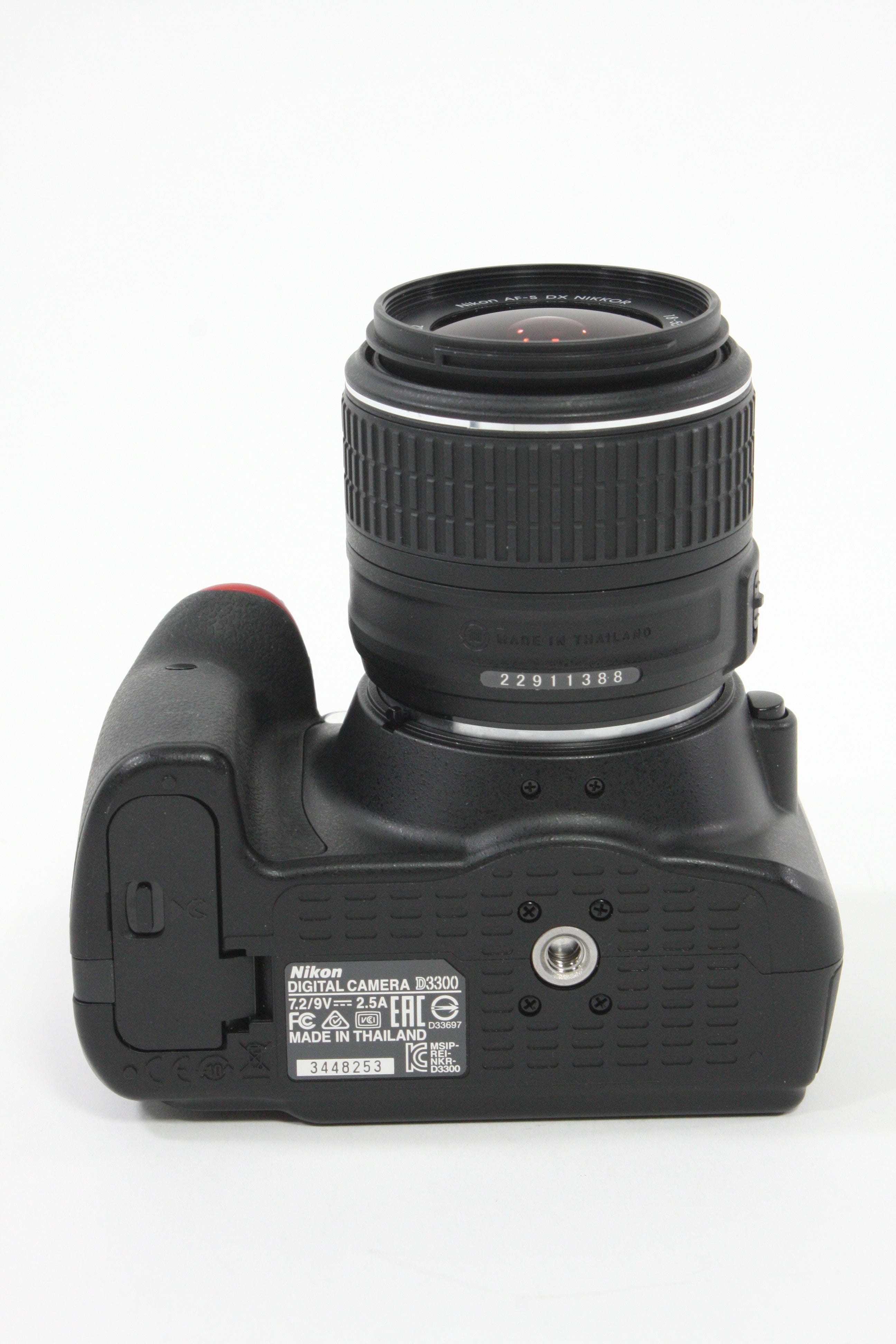 Nikon D3300 with 18-55mm f/3.5-5.6 VR GII DX Lens - Shutter Count 582