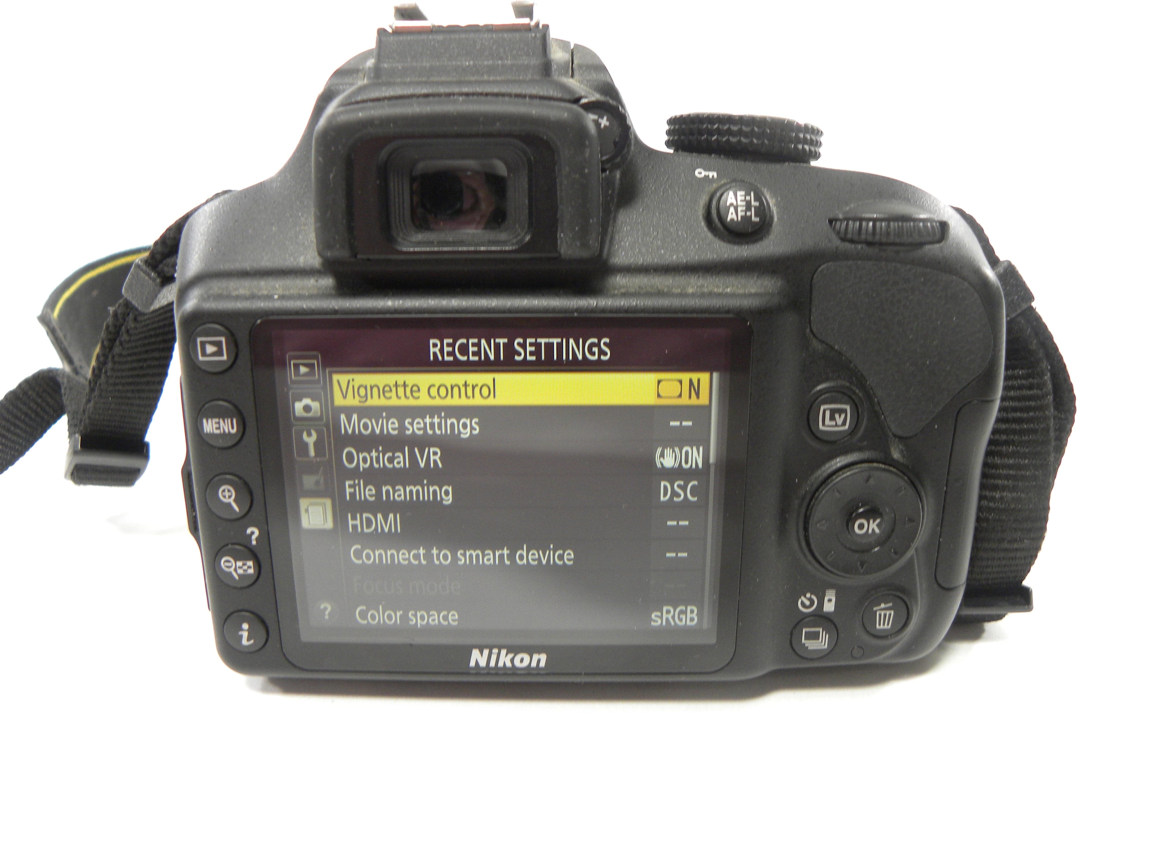 Nikon D3400 24.2mp Digital SLR w/Nikkor AF-P DX VR 18-55 Shutter ct. 607