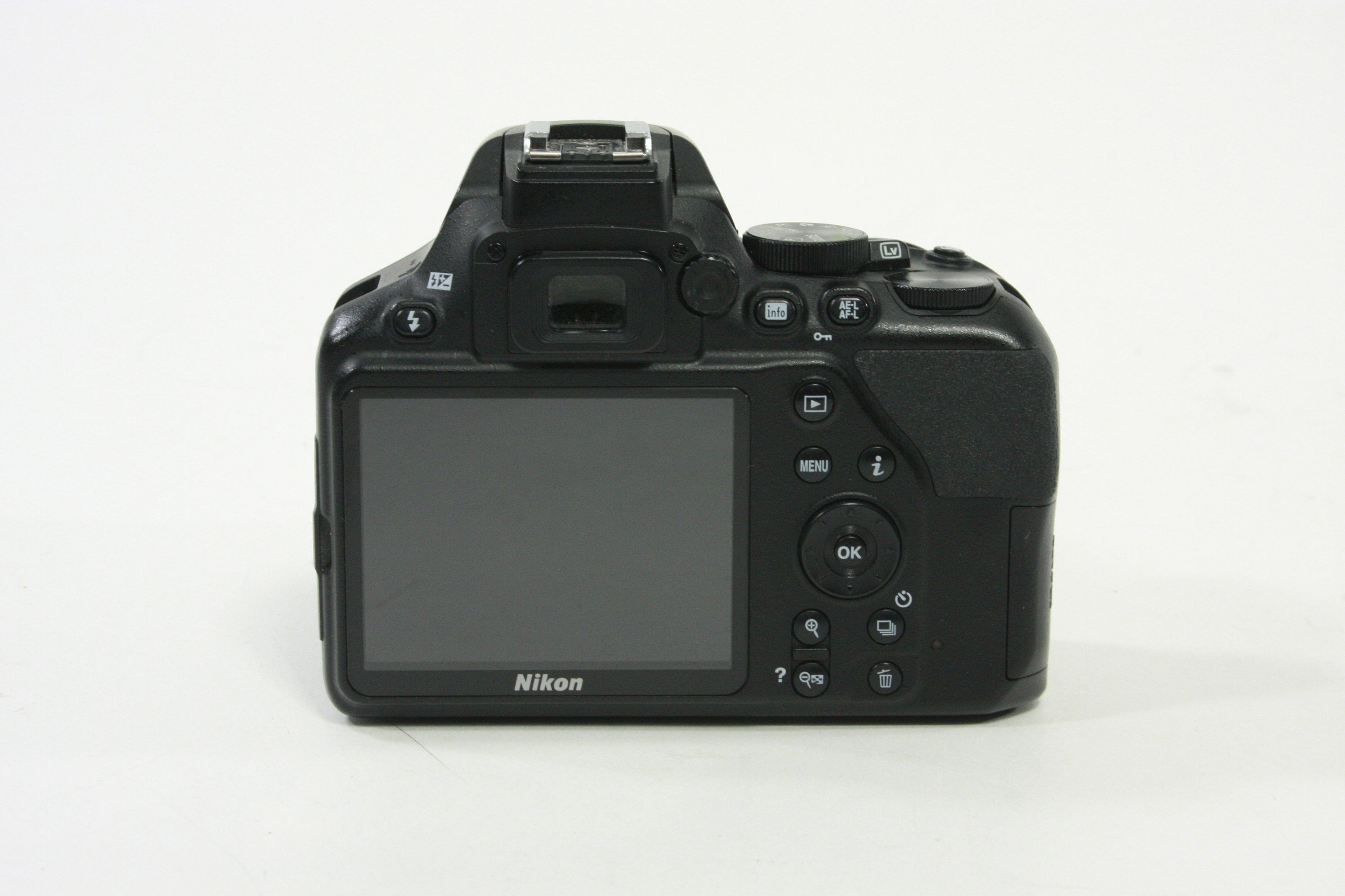 Nikon D3500 Digital SLR Camera w 18-55mm f3.5-5.6 G AF-P DX VR Lens SC 15,988