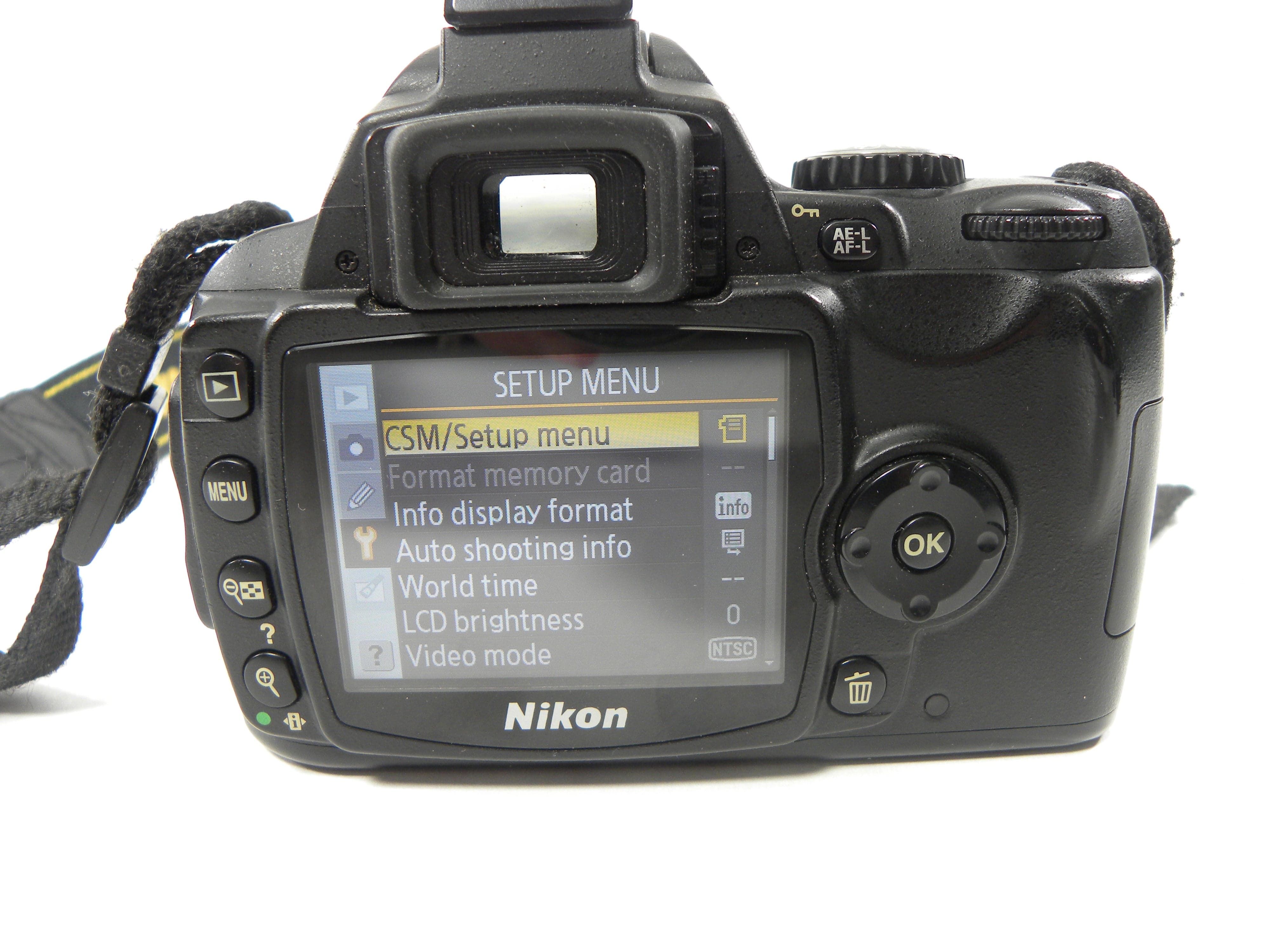 Nikon D40 6.1mp Digital SLR Body only Shutter Ct. 11,192