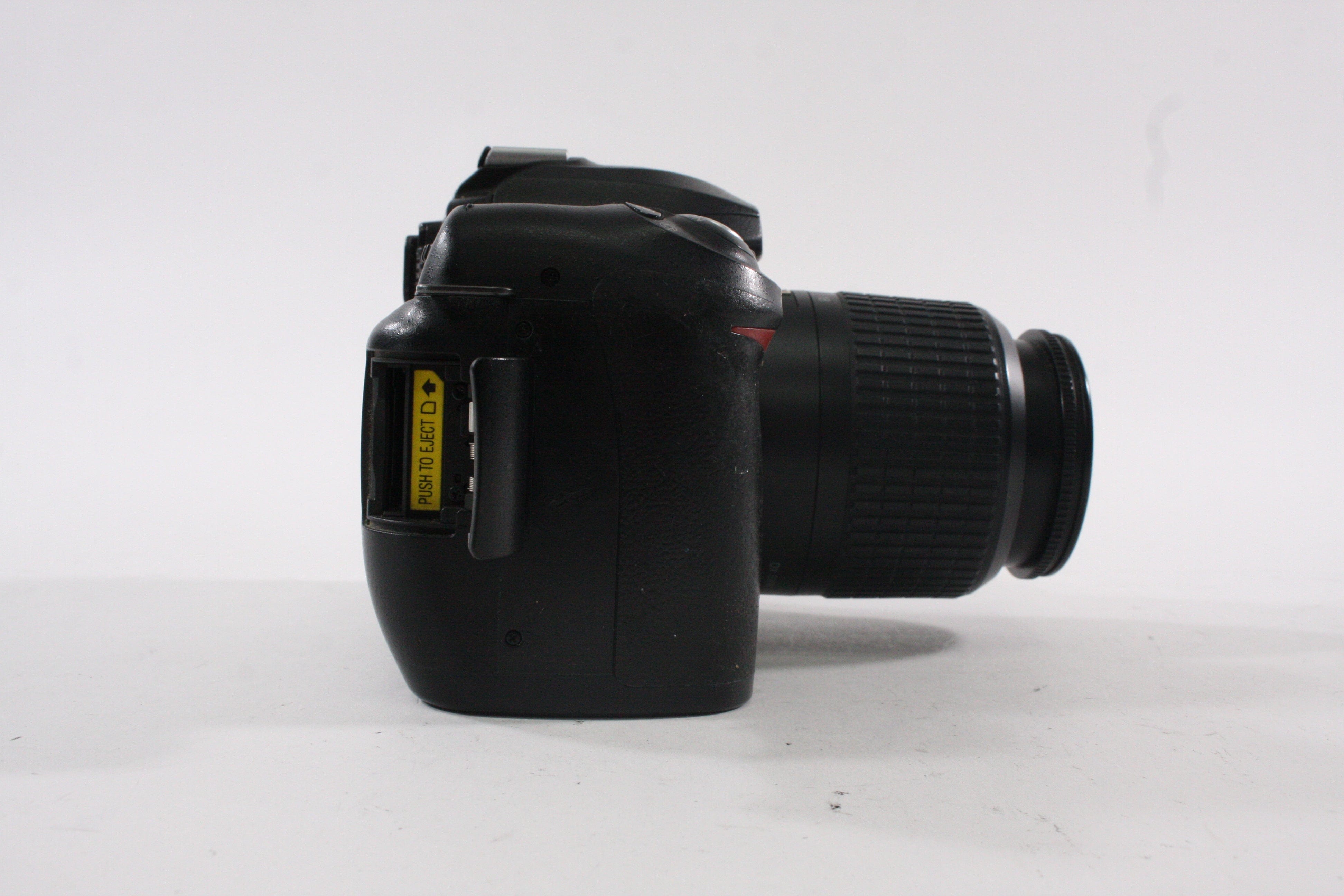 Nikon D50 DSLR Camera Body with 18-55mm f/3.5-5.6 ED G AF-S Lens SC# 6,292