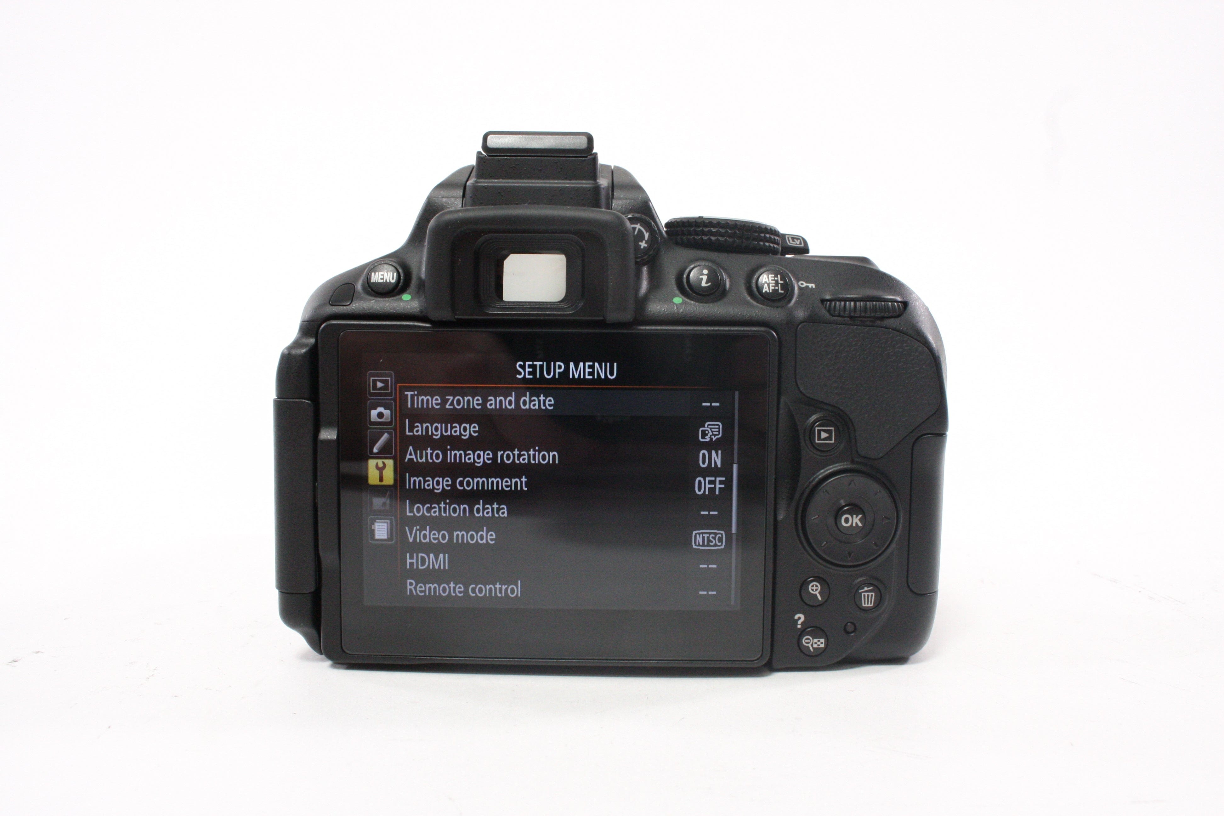 Nikon D5300 DSLR with 18-55mm VR II Lens with Shutter Count ONLY 231