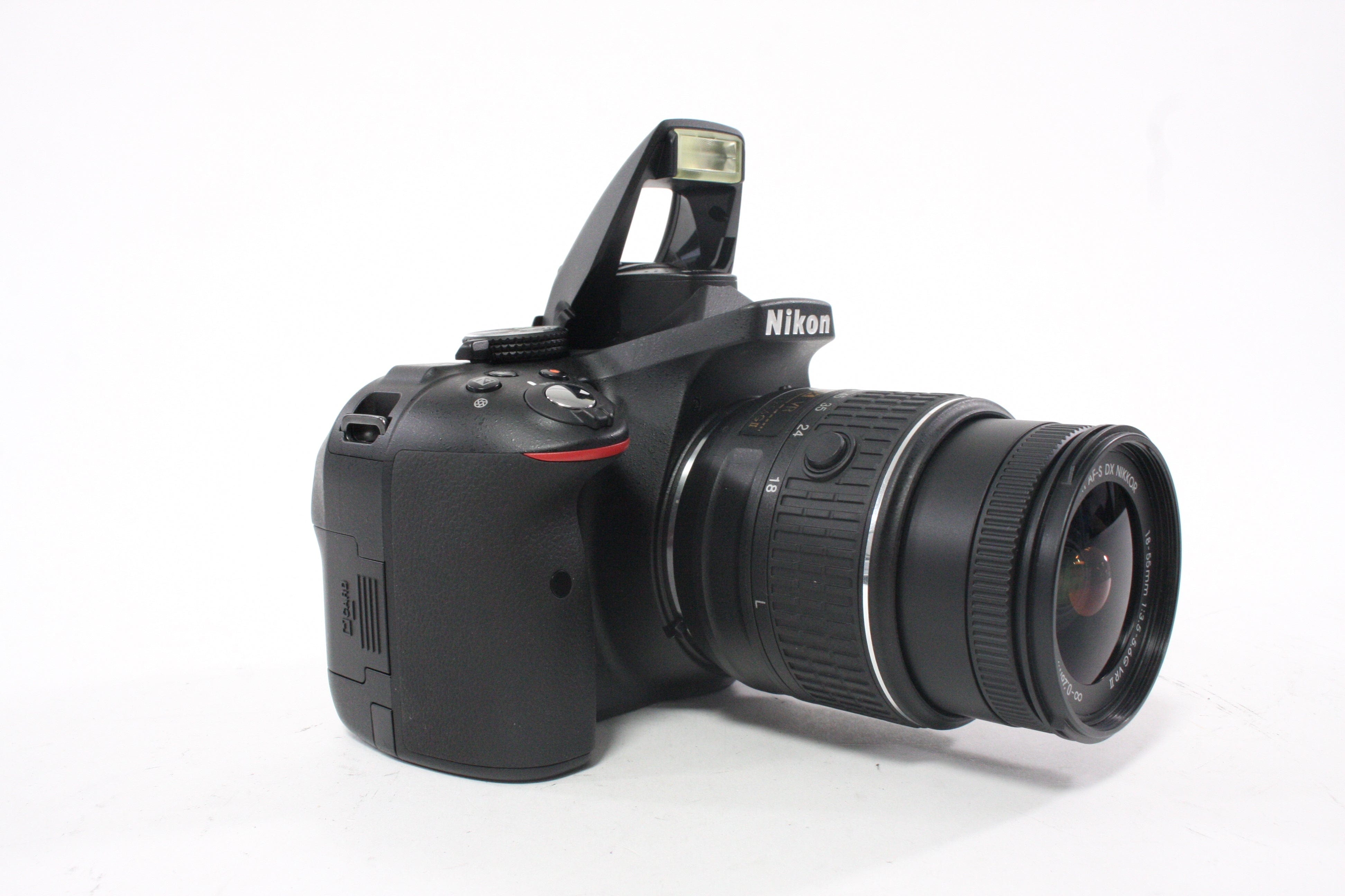 Nikon D5300 DSLR with 18-55mm VR II Lens with Shutter Count ONLY 231