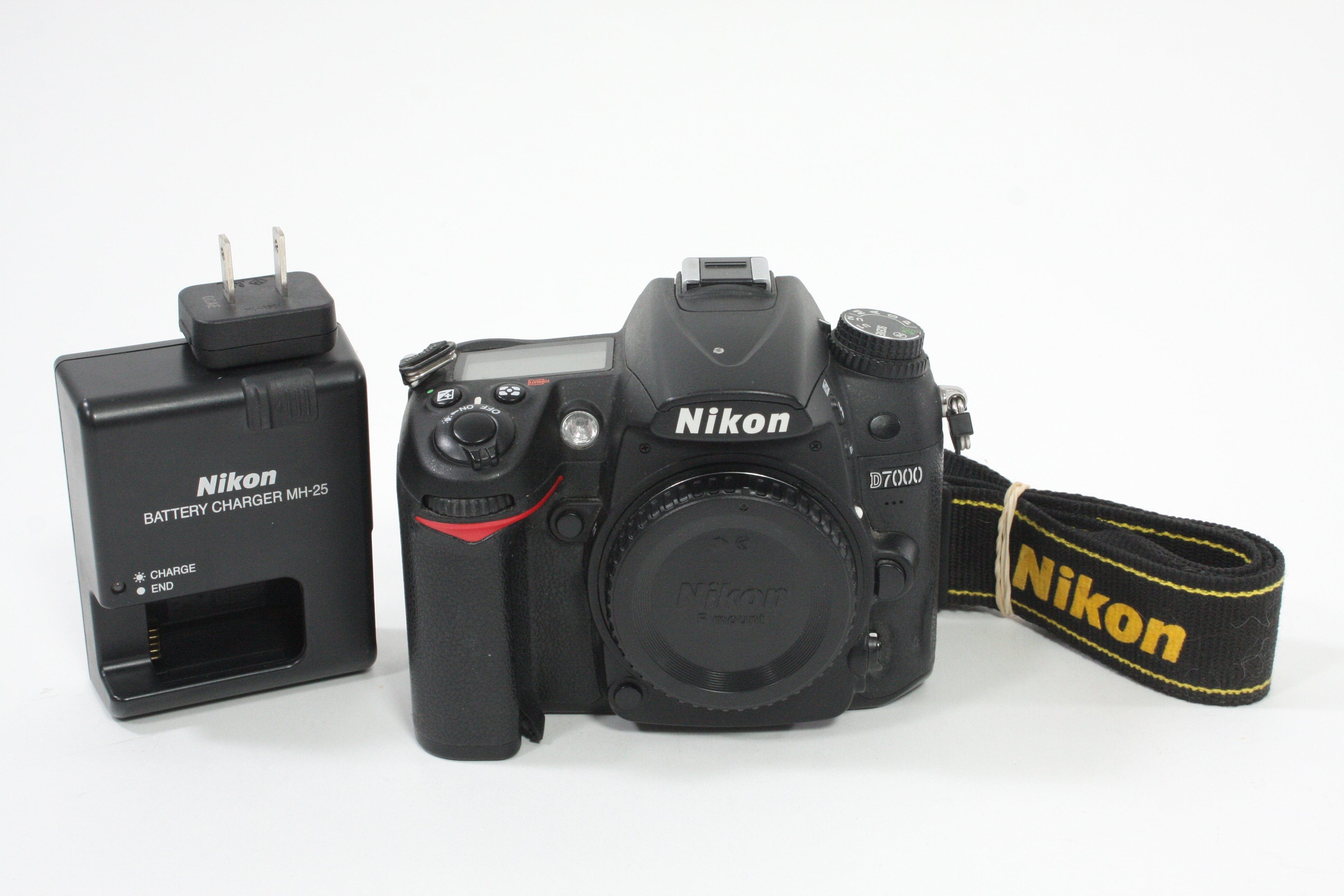 Nikon D7000 Body Only - Shutter Count 4983