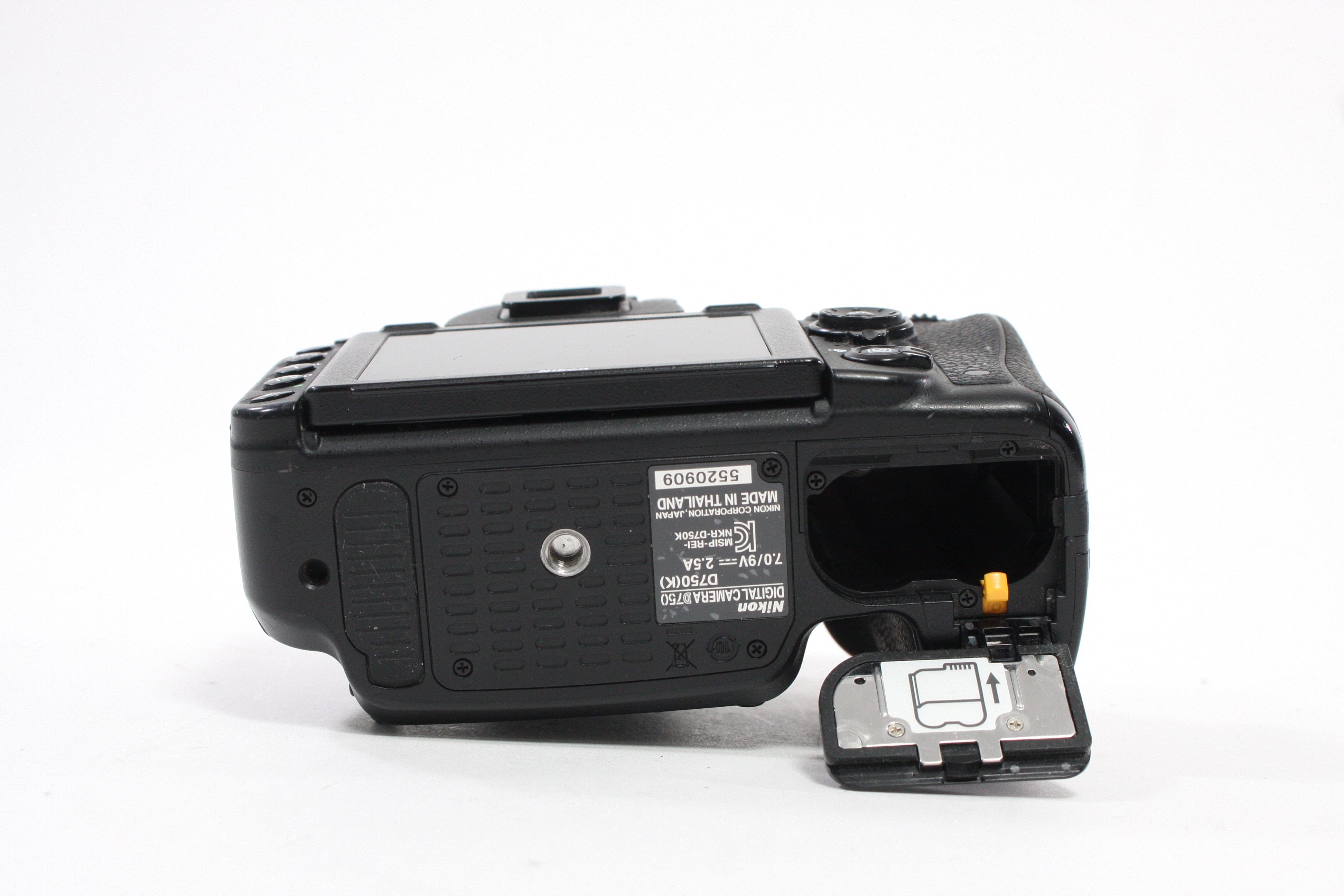 Nikon D750 Digital SLR Camera Body (AS-IS)