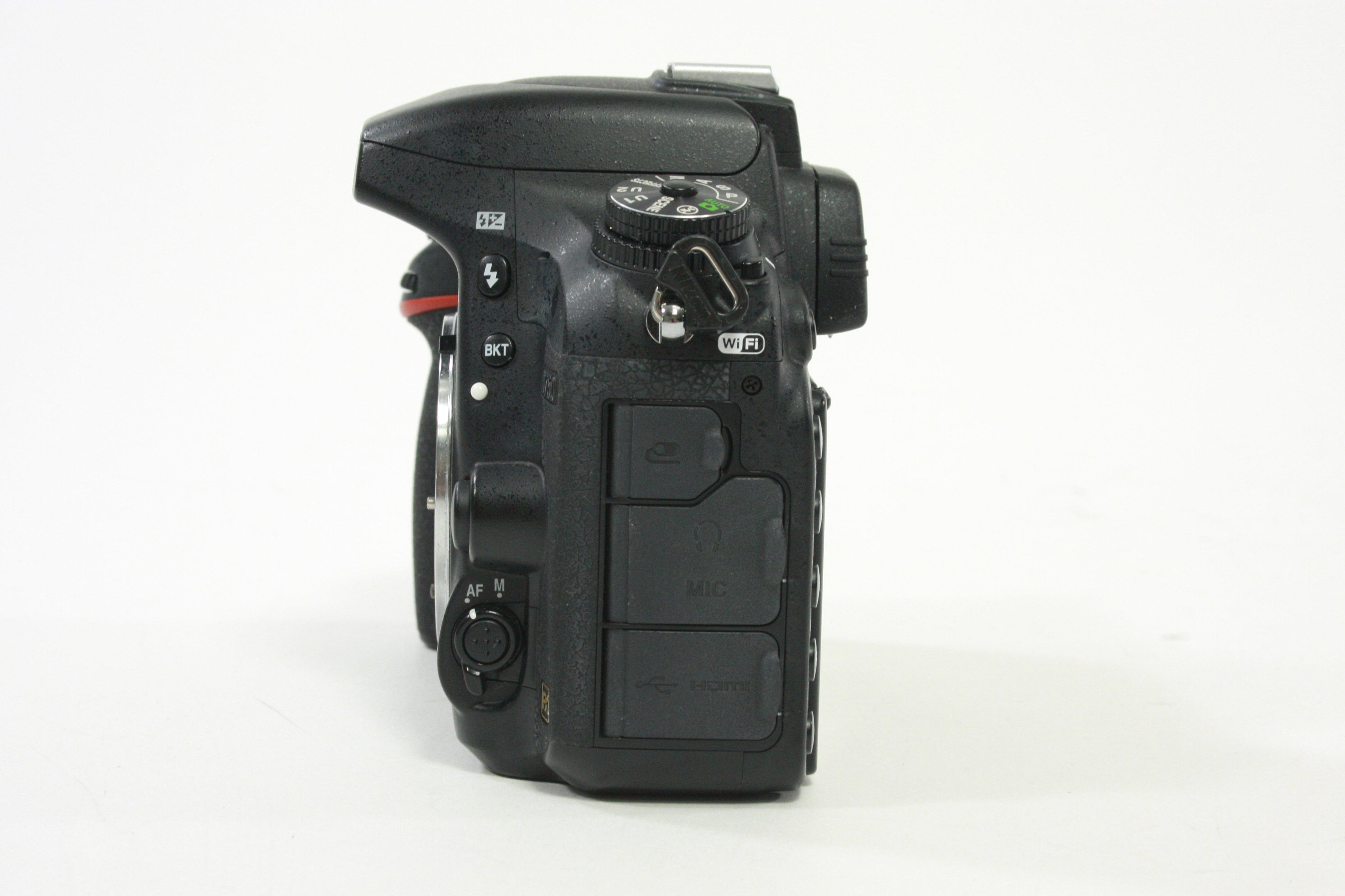 Nikon D750 Digital SLR Camera Body - Shutter Count 15307 - PARTS ONLY