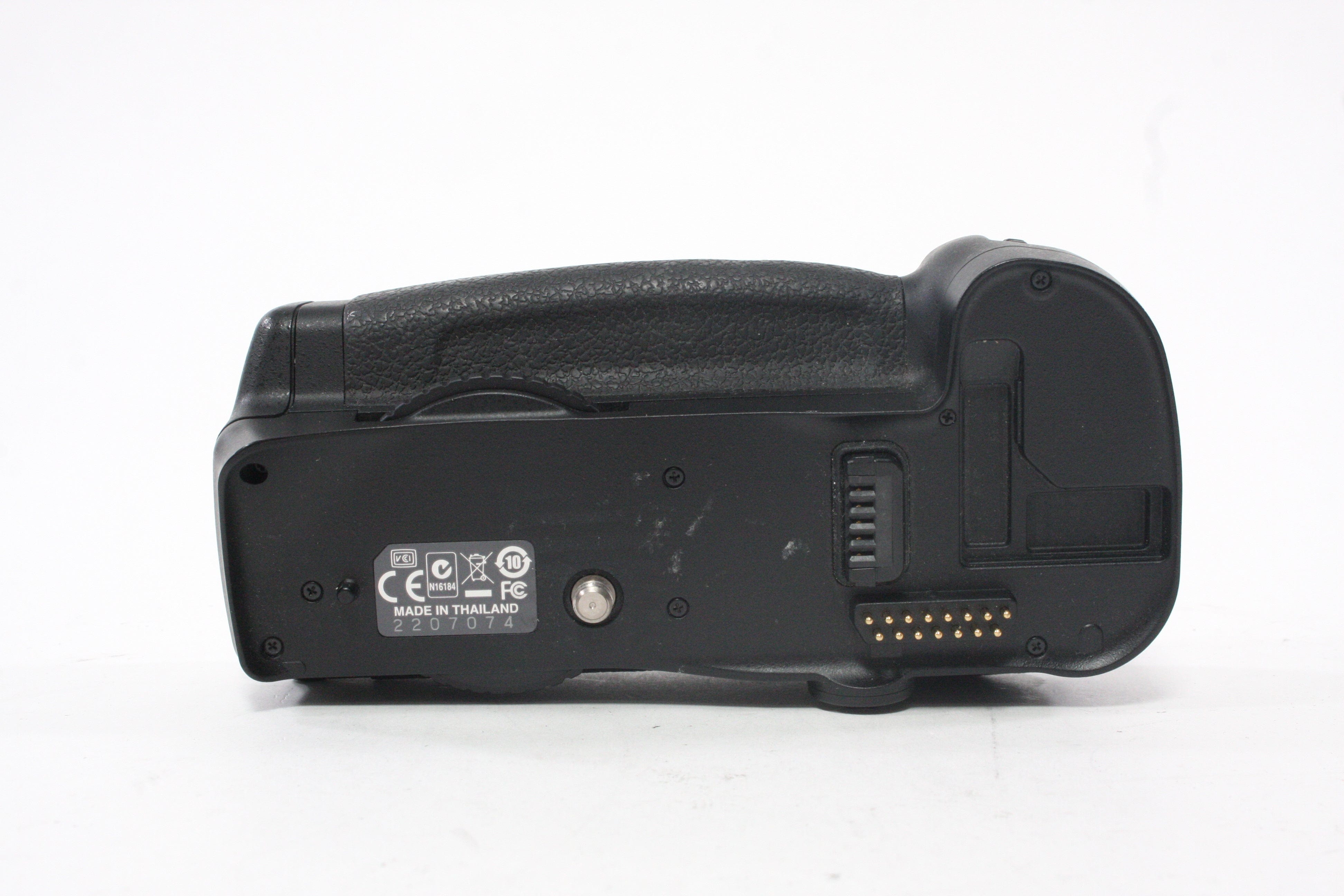 Nikon Multi Power Battery Pack MB-D10