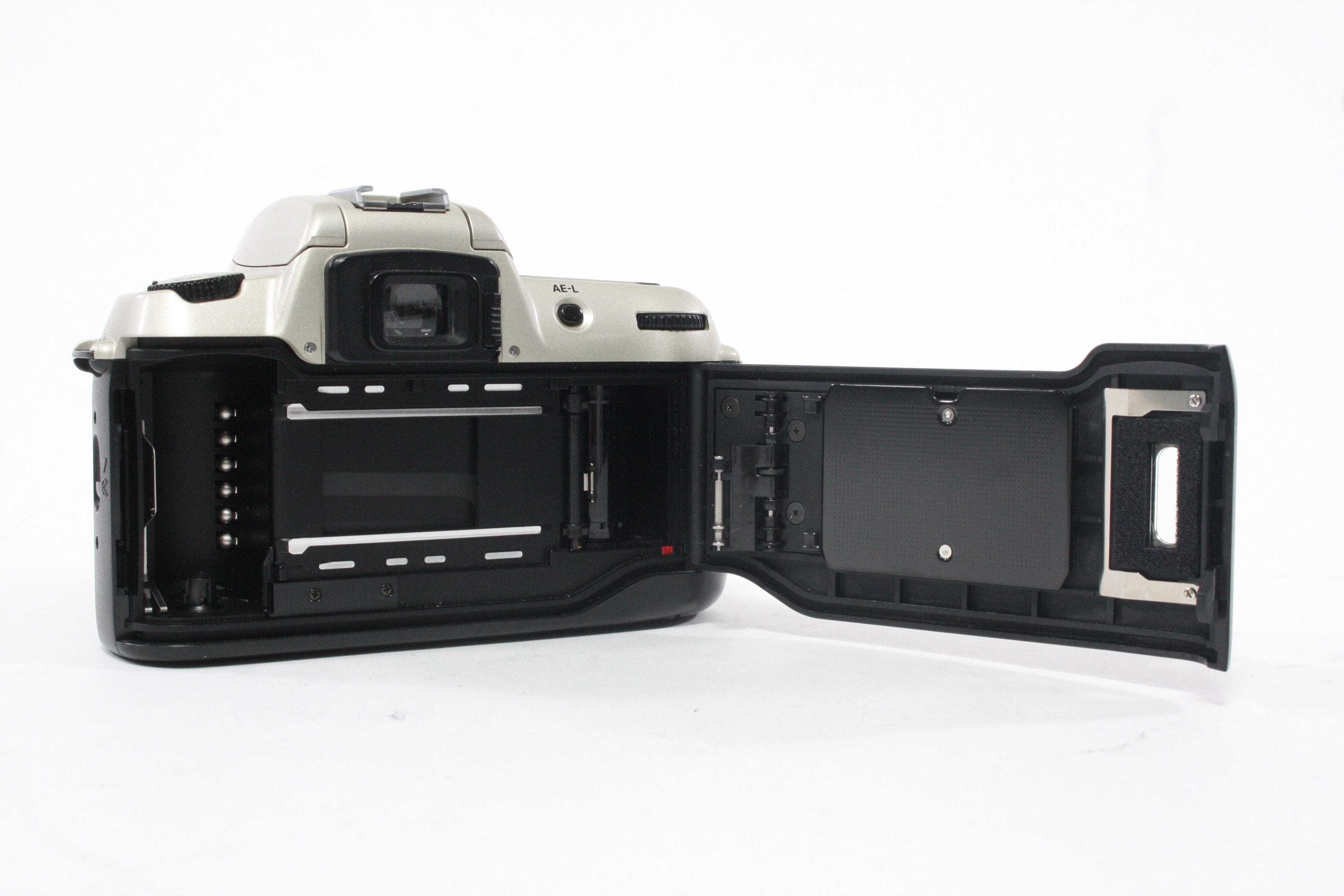 Nikon N60 SLR 35mm Camera with 35-80mm f/4-5.6 AF Lens