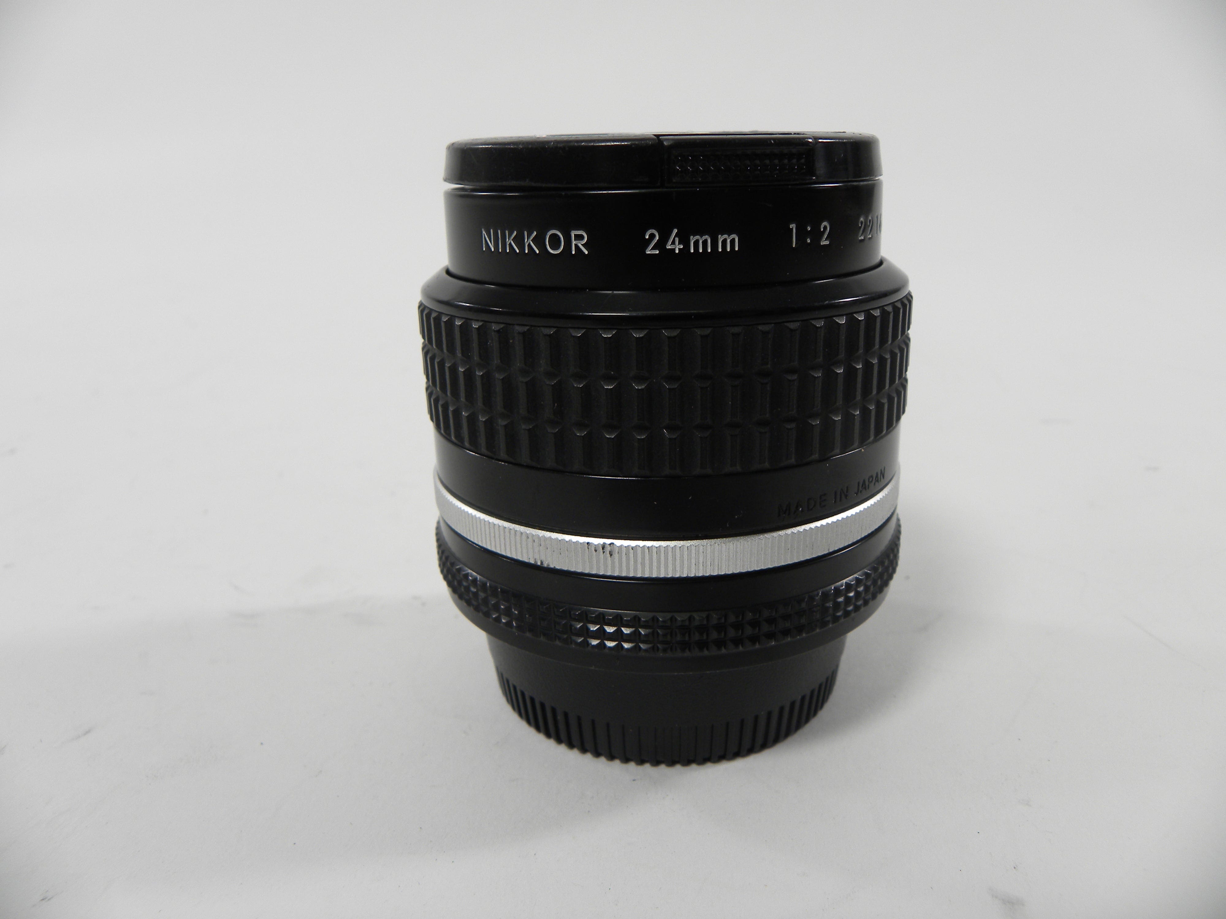 Nikon Nikkor 24mm f2