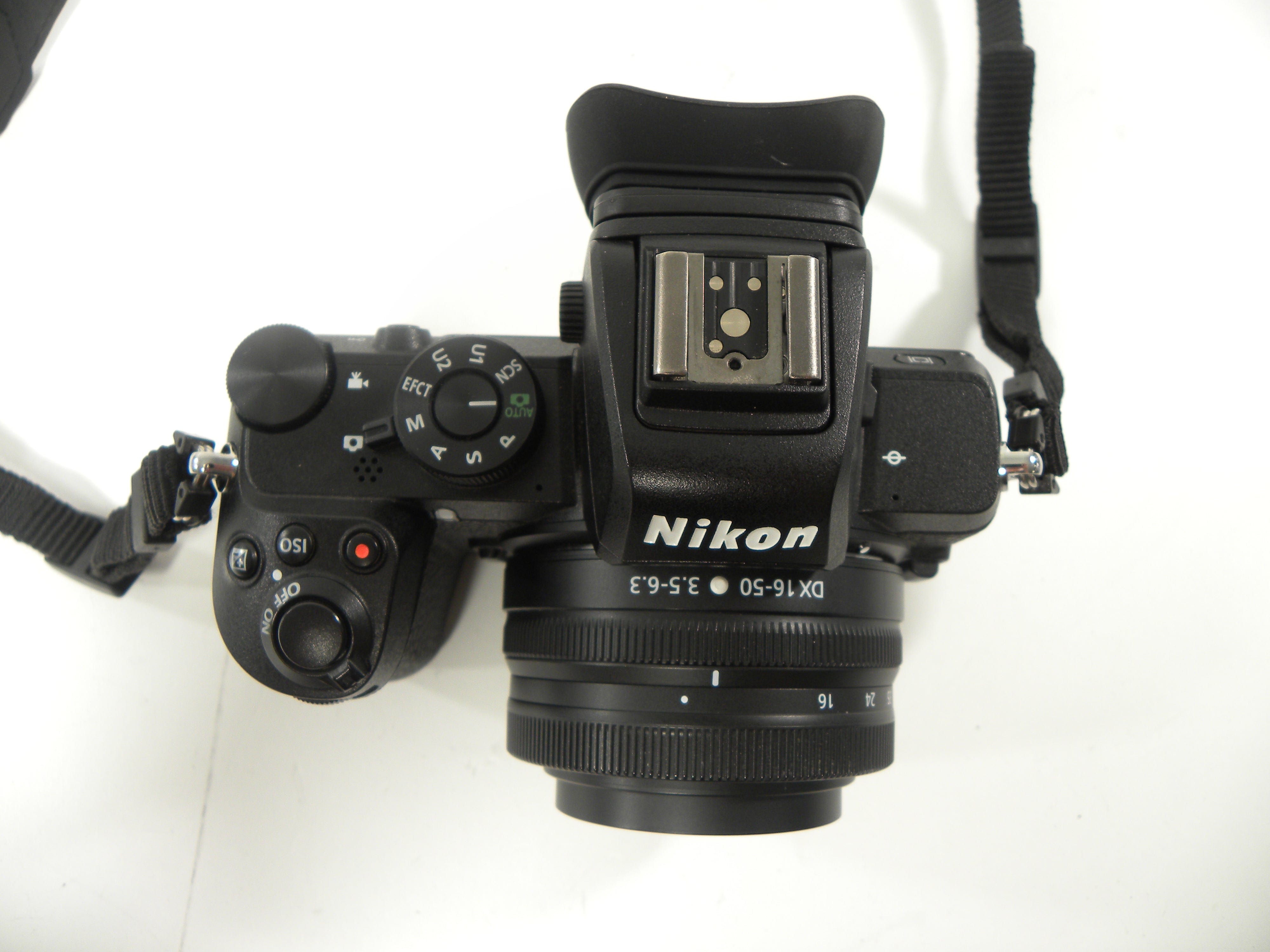 Nikon Z 50 20.9mp Mirrorless Digital w/DX  16-50mm f3.5-6.3  Shutter Ct. 2.945