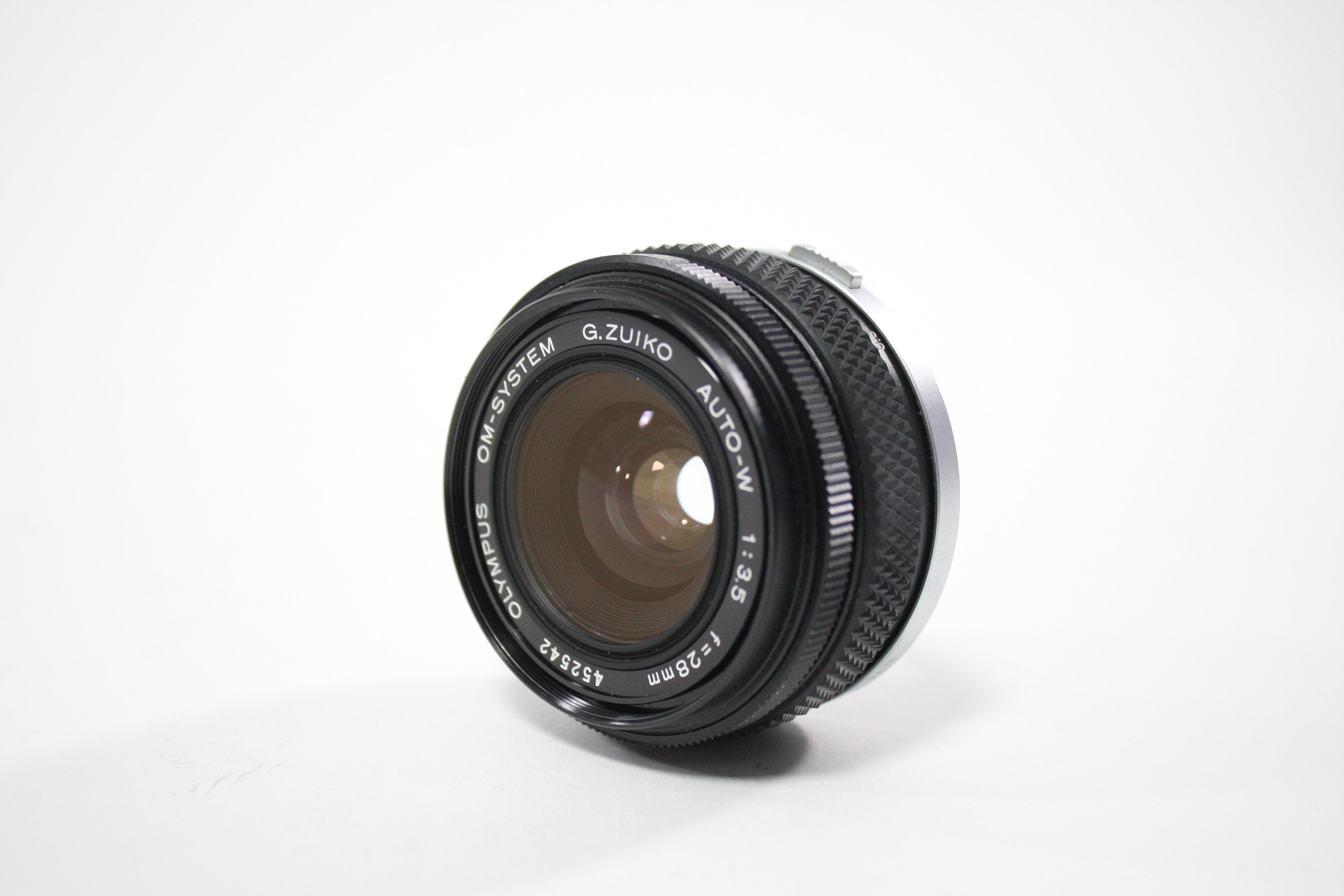 Olympus 28mm f/3.5 OM Mount