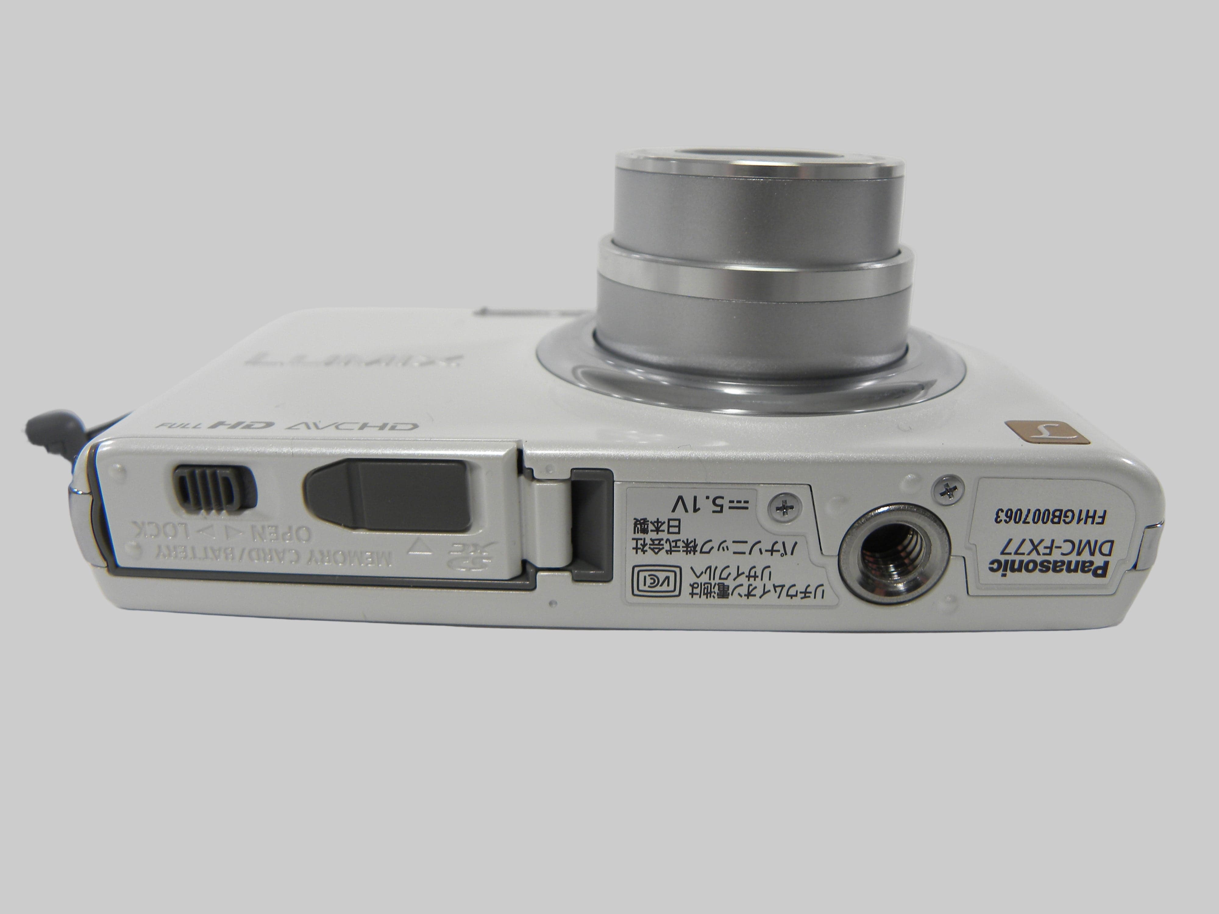 Panasonic DMC-FX77 12.1mp Digital Camera (White)