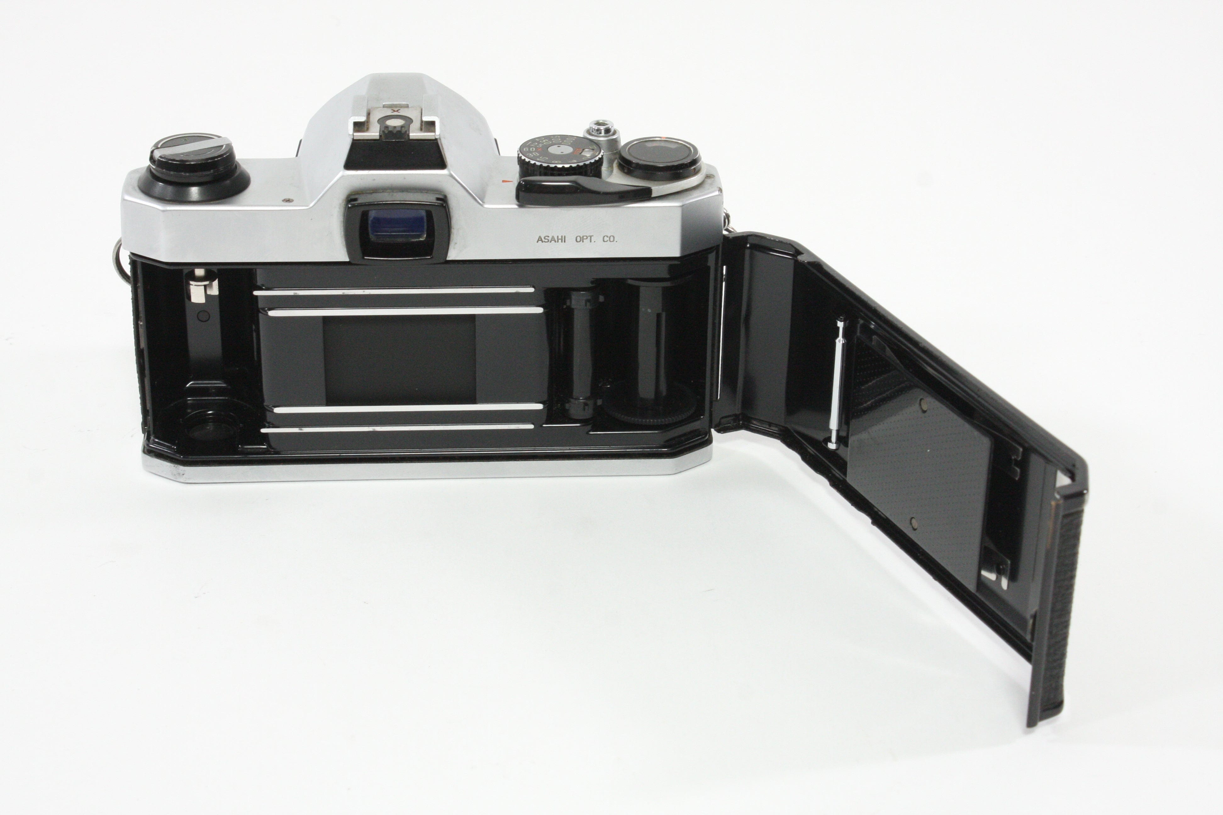 Pentax K1000 with 50mm F1.7 Lens