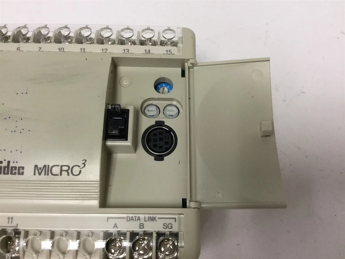 Idec FC2A-C24A1 Micro3 PLC I/O Module 100-240VAC, 14x 24VDC In /10x Relay Out