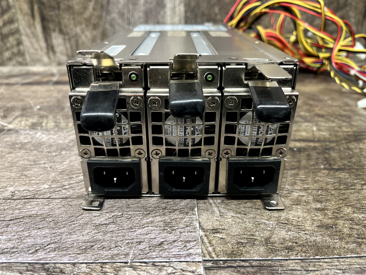 Zippy Emacs 3U 630W 2+1 Redundant PFC EPS12V Unit Only *TESTED WORKING*
