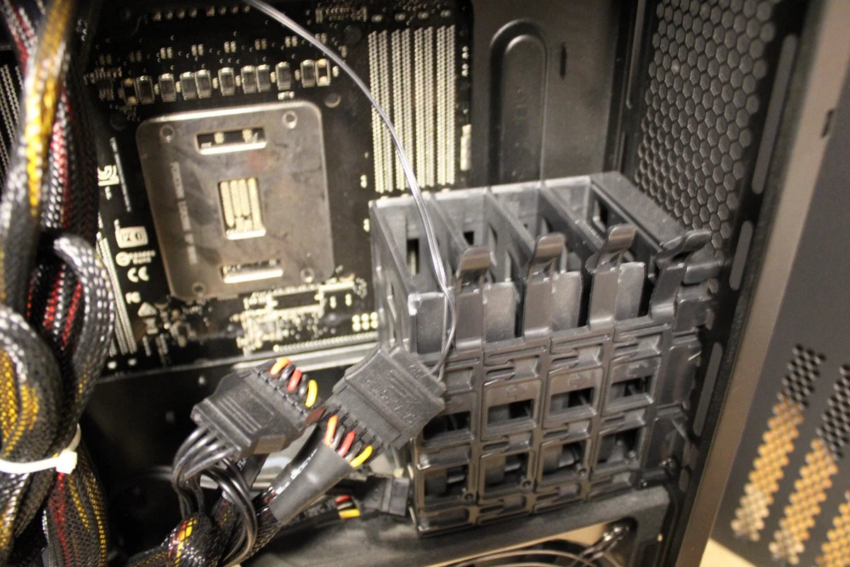 Amax AX10000 AI/HPC/Deep Learning 4x Nvidia Titan V Volta 18-Core W-2295 64Gb