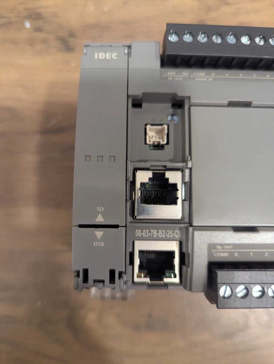 L199 IDEC FC6A-C16R1AE MICROSMART Programmable Logic Controller USA FREE SHIPPER