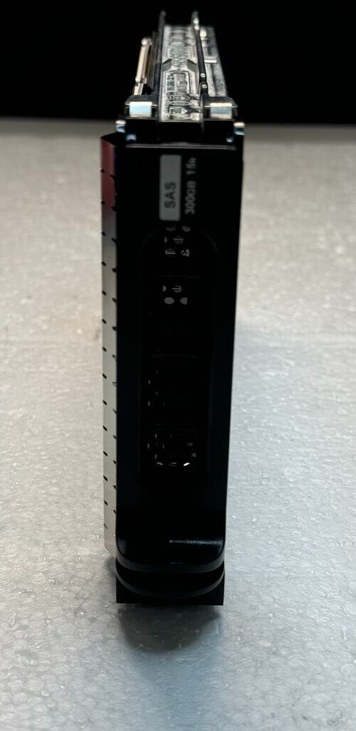 DELL F617N ST3300657SS 9FL066-150 300GB 15K RPM 16MB CACHE 6Gbps SAS 3.5in HDD
