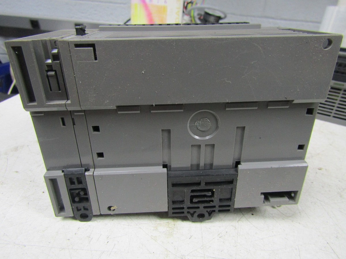 IDEC MICROSMART FC6A-C24R1AE & IDEC FC6A-J8CU1
