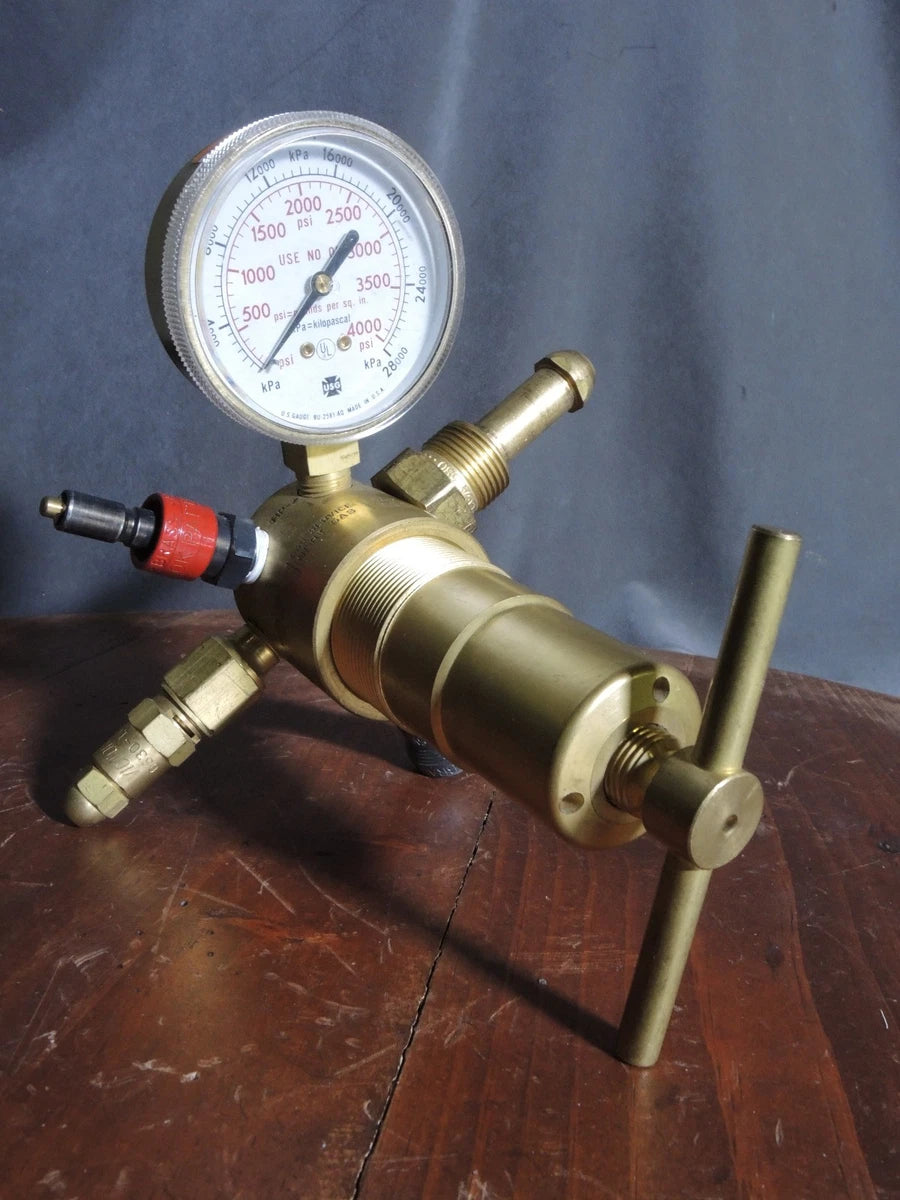 Druck DPI 610 Calibrator w PDCR 2200-A14 Pressure Transducer Accessories, Gauges