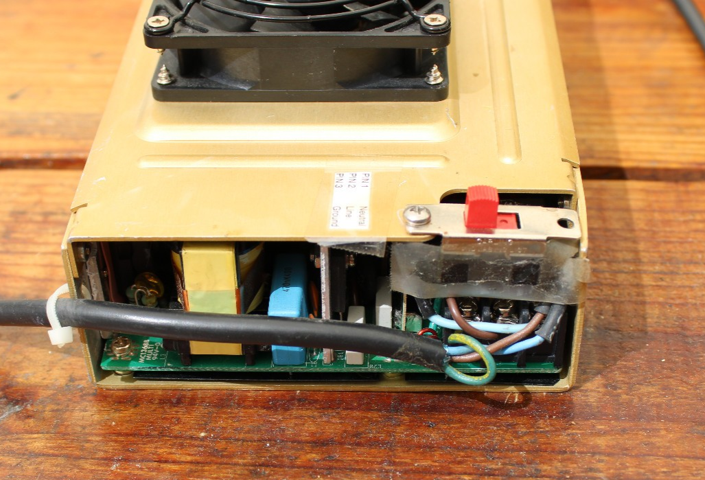 ASTEC LPQ252 Power Supply 100-250VAC 4.5A 50/60/440 Hz